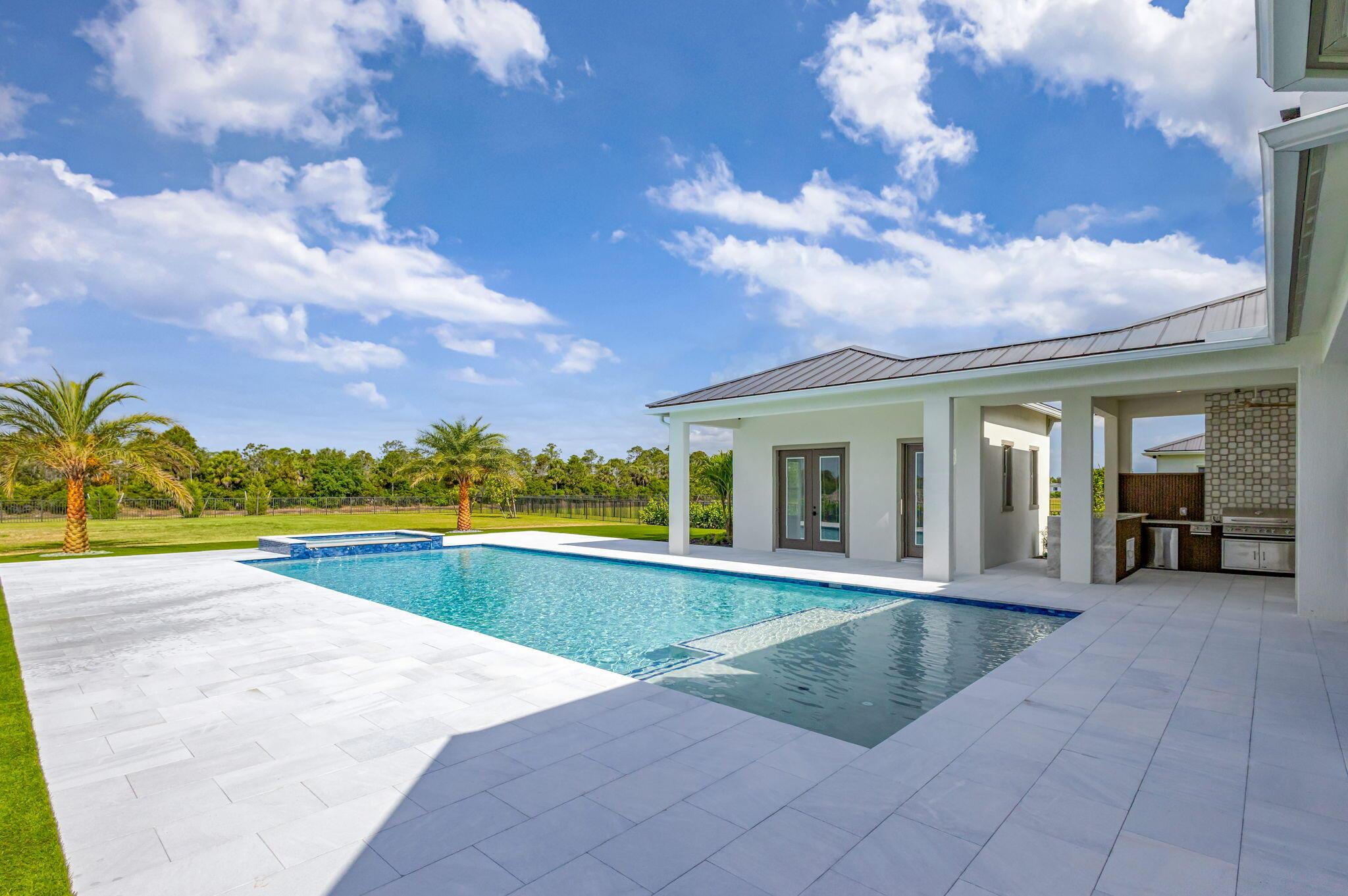 BRIDGEWATER - Residential