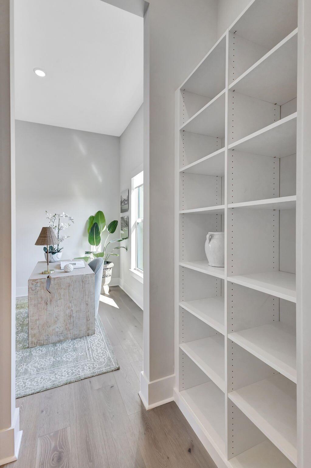 BRIDGEWATER - Residential