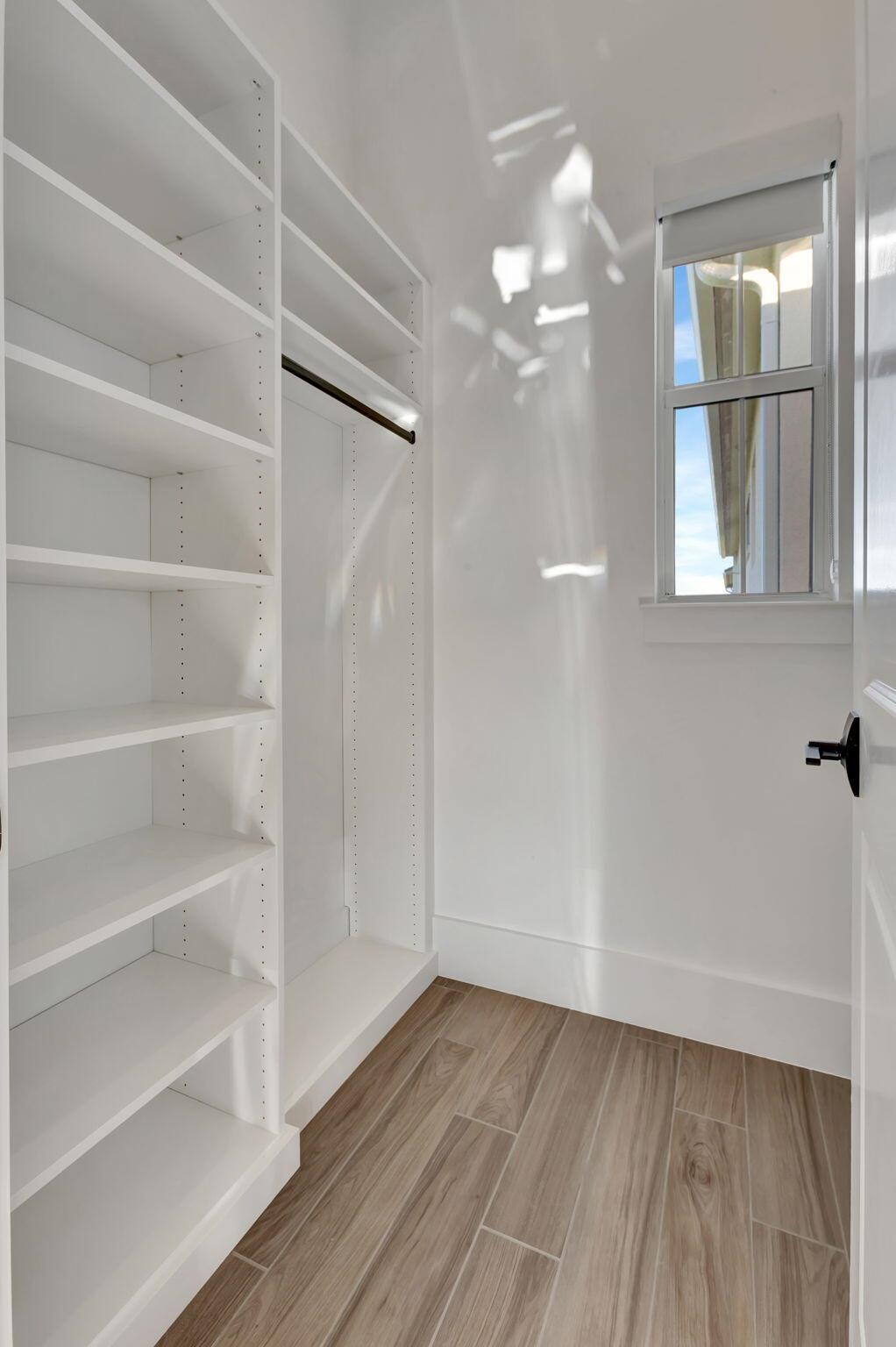 BRIDGEWATER - Residential