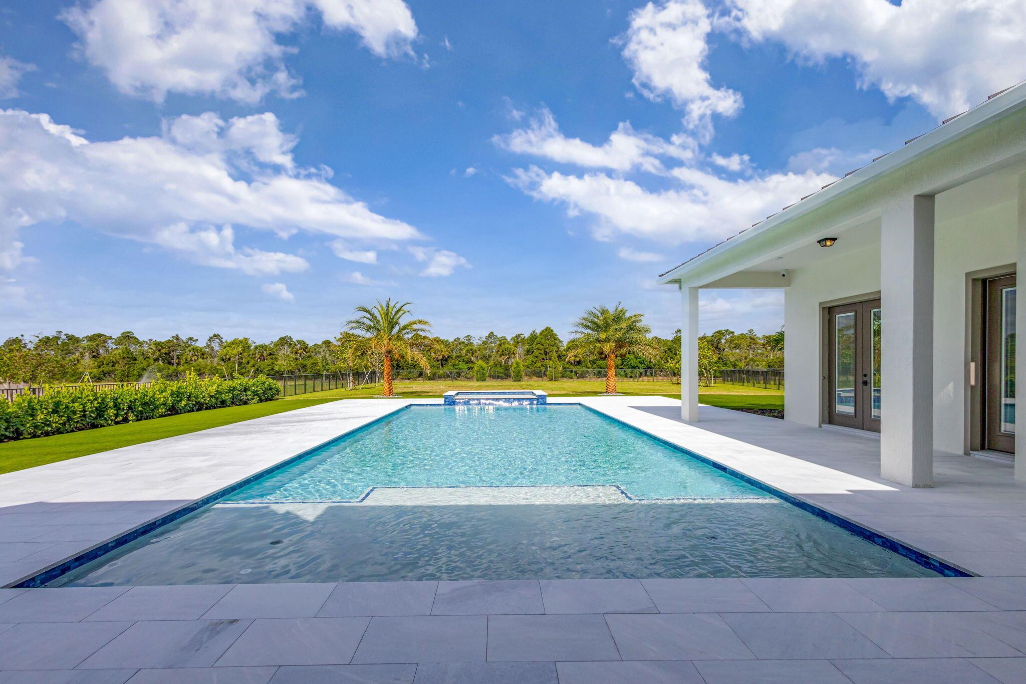 BRIDGEWATER - Residential