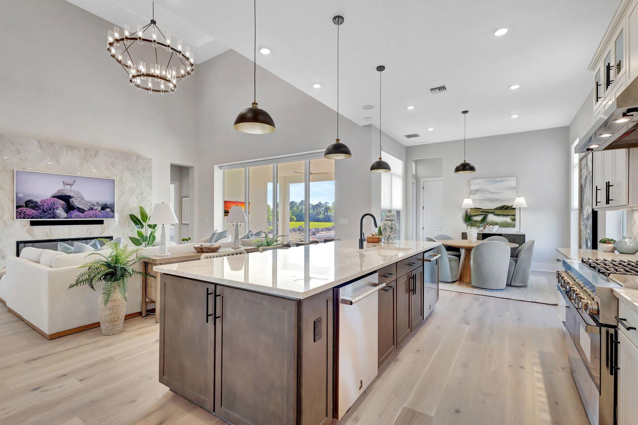 BRIDGEWATER - Residential