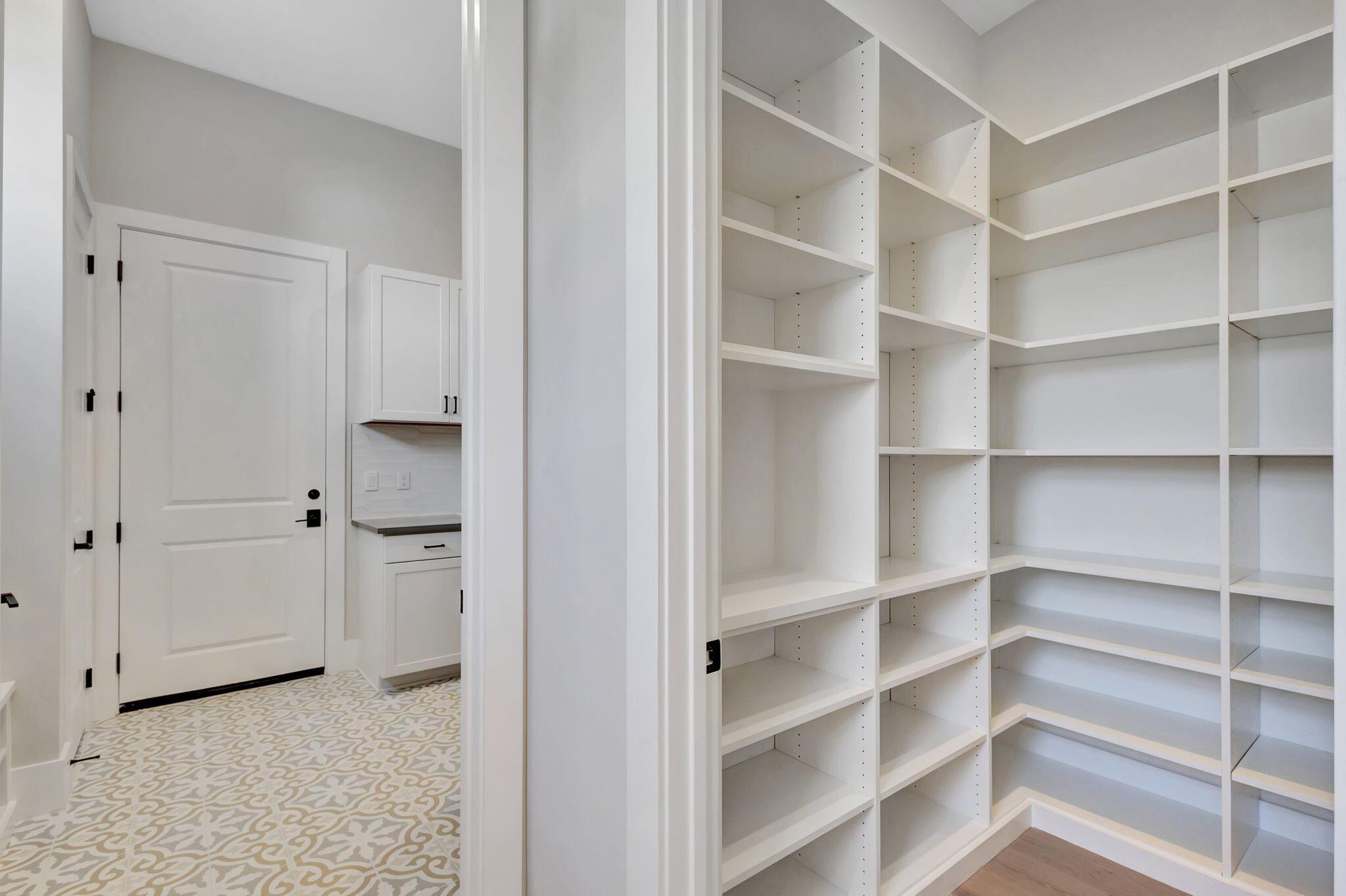 BRIDGEWATER - Residential