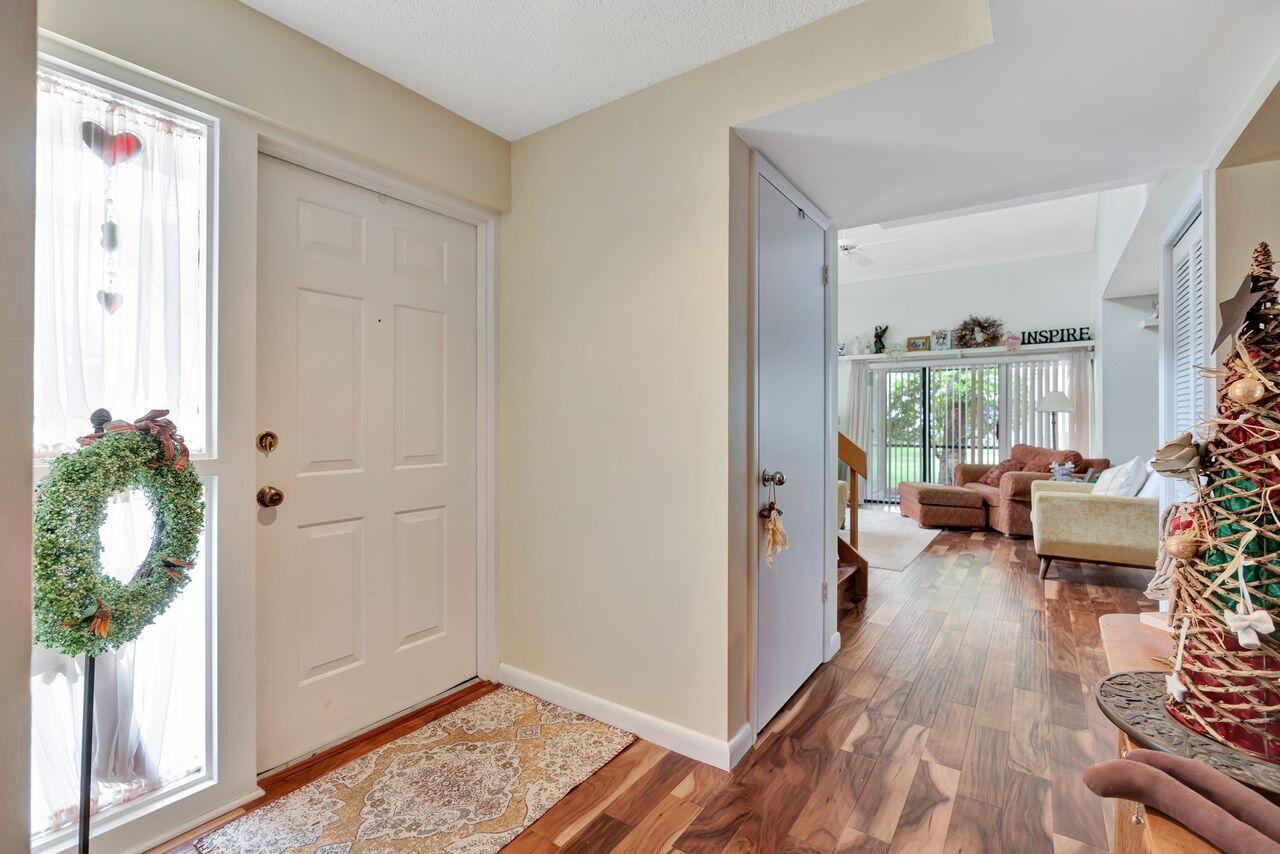 116 Oak Harbour Drive