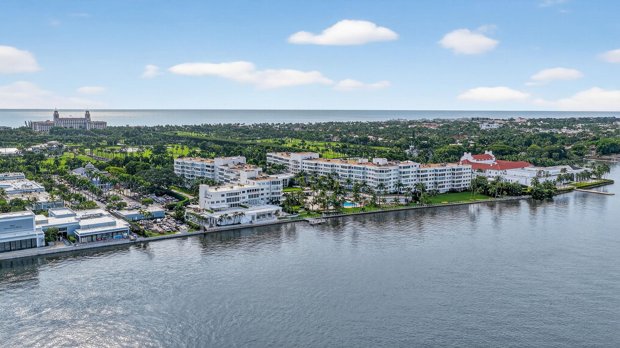 PALM BEACH TOWERS - Residential