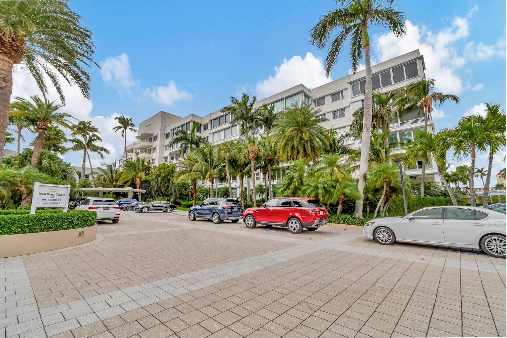 PALM BEACH TOWERS - Residential