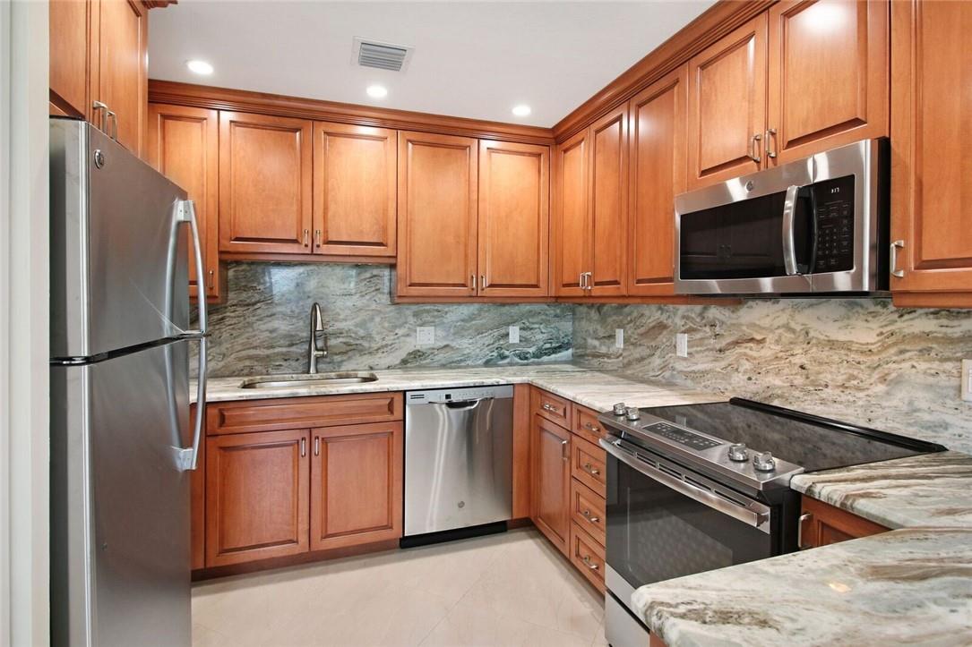 Lauderdale By The Sea - Residential Lease