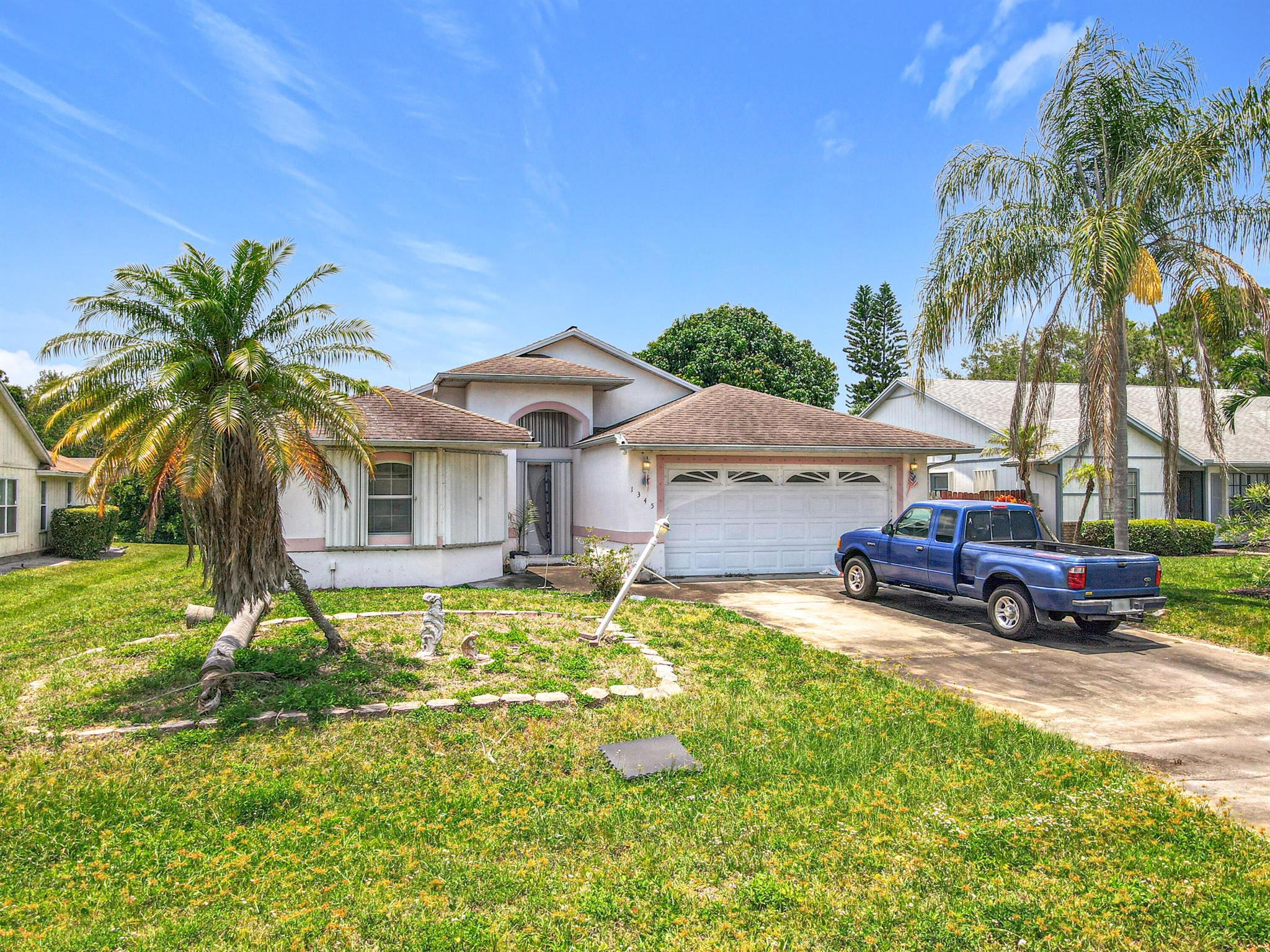 1345 38th Avenue, Vero Beach, FL, 32960/$310,000 1 1345 38th Avenue