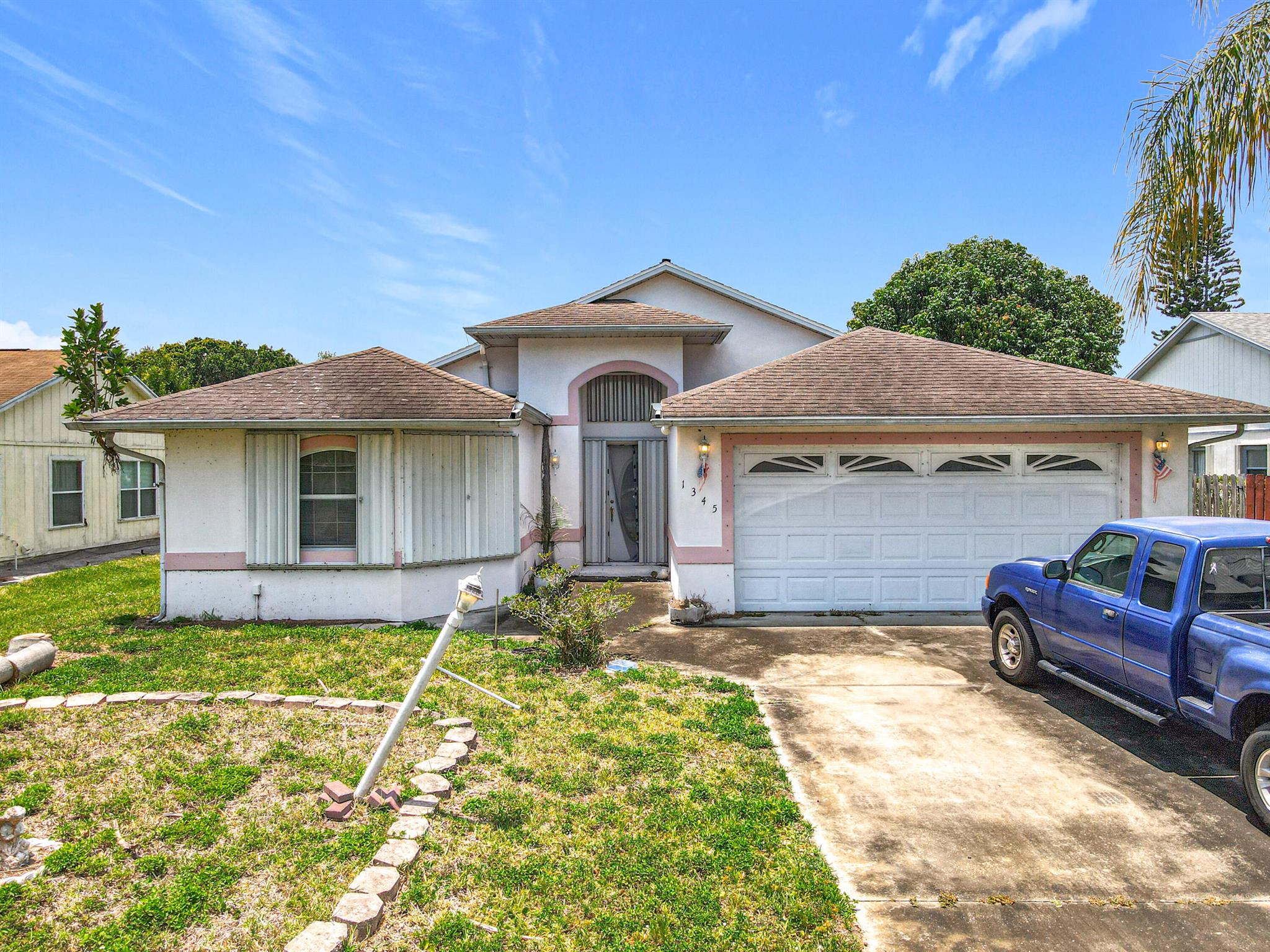 1345 38th Avenue, Vero Beach, FL, 32960/$310,000 2 1345 38th Avenue