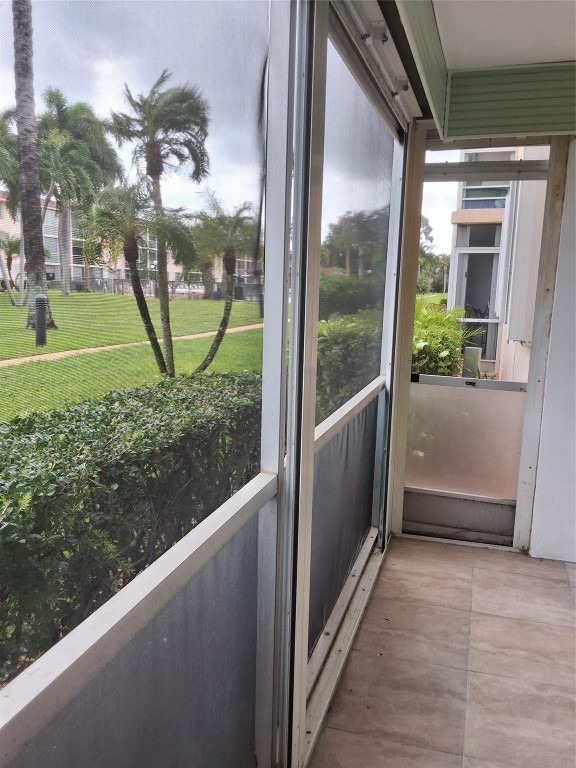 Lighthouse Point Plaza Co - Residential Lease