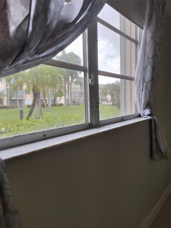 Lighthouse Point Plaza Co - Residential Lease