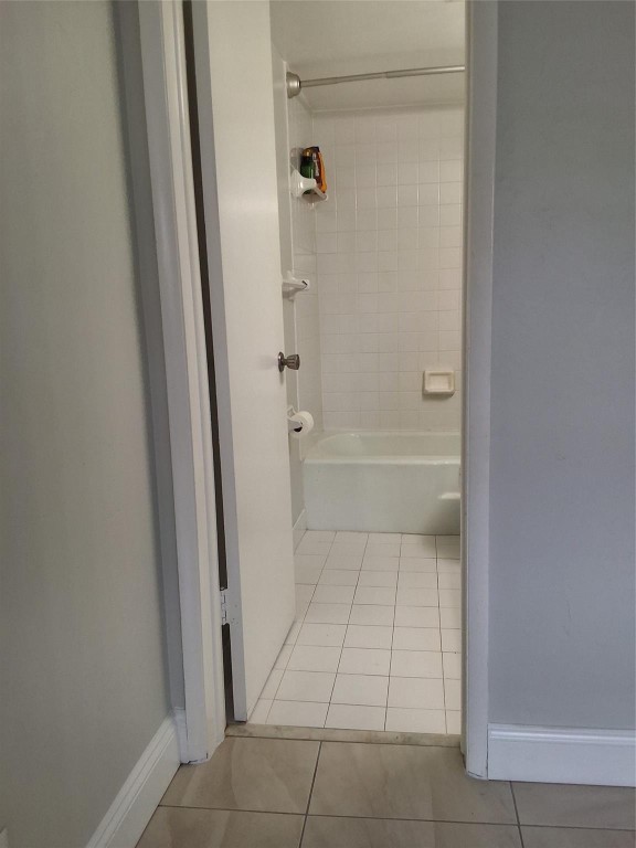 Lighthouse Point Plaza Co - Residential Lease