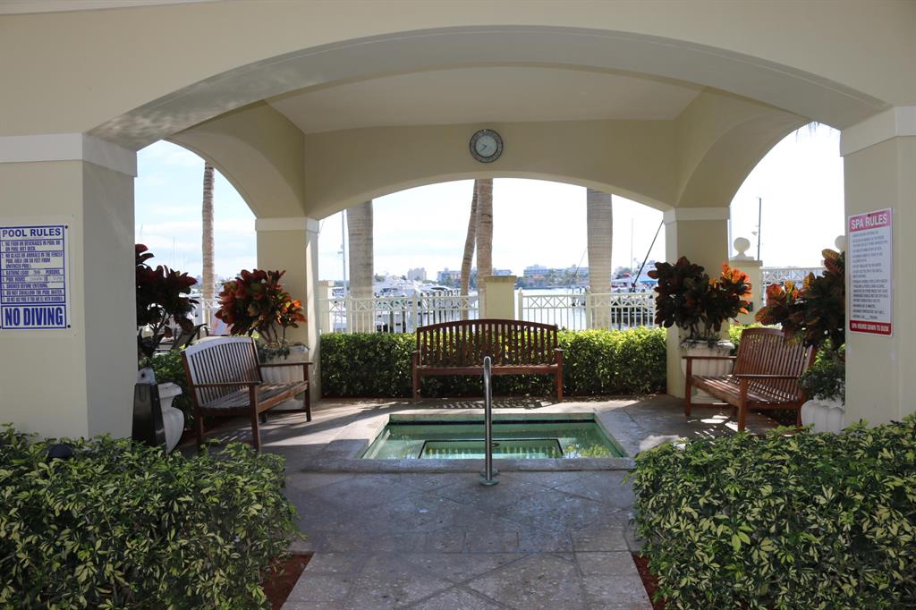 MOORINGS AT LANTANA CONDO 3 - Residential