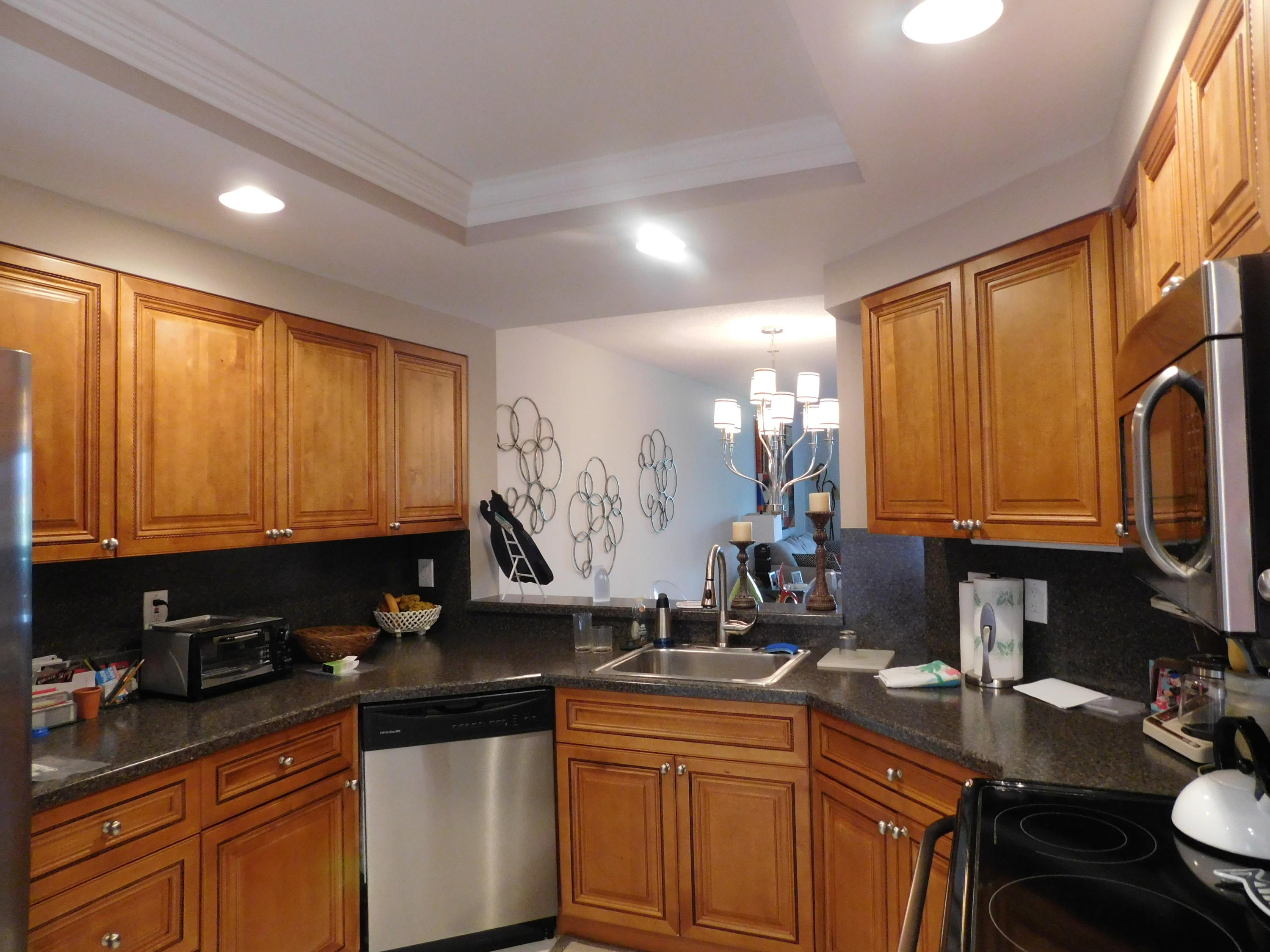 GLENEAGLES CONDO III - Residential Lease