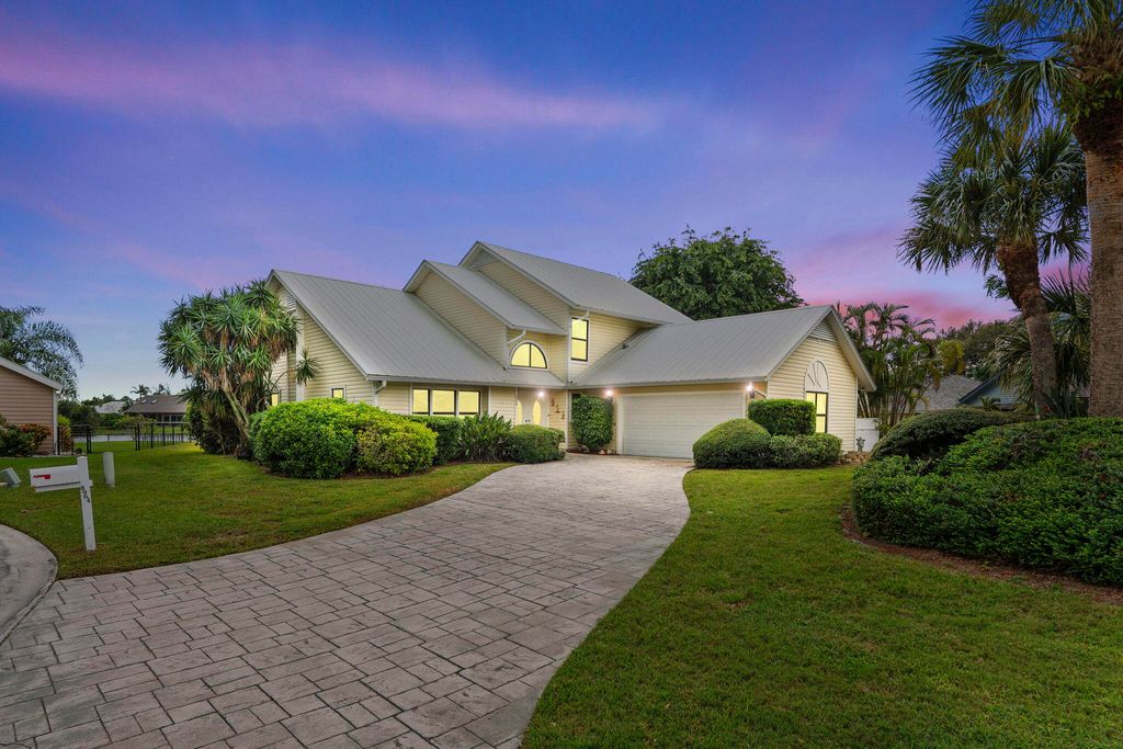 Photo of 8964 SE Sunfish Place, Hobe Sound, FL 33455 (MLS # R11142249)