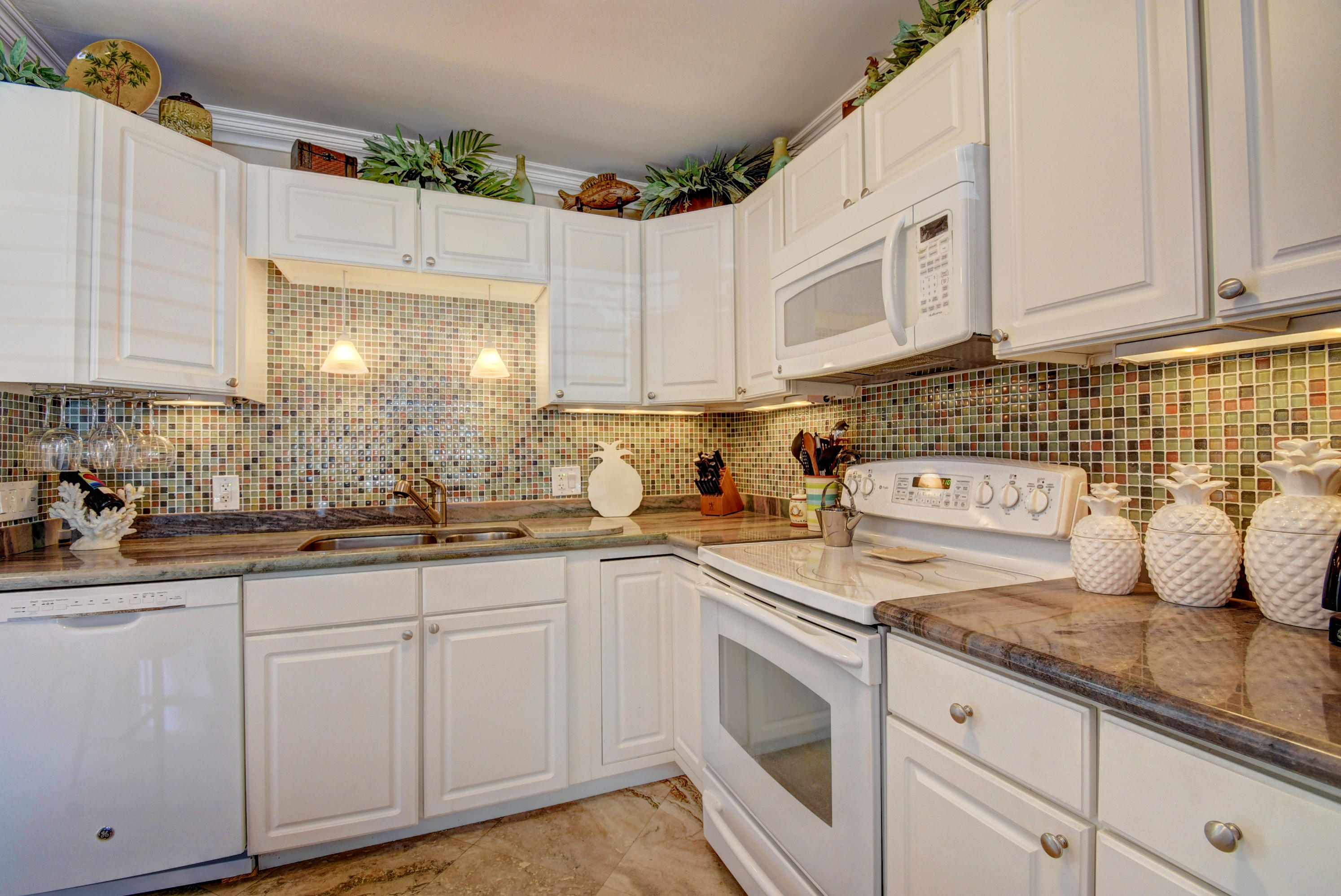 DELHAVEN - Residential Lease