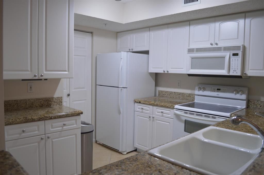 Photo of 254 Village Boulevard #4106, Tequesta, FL 33469 (MLS # R10746225)