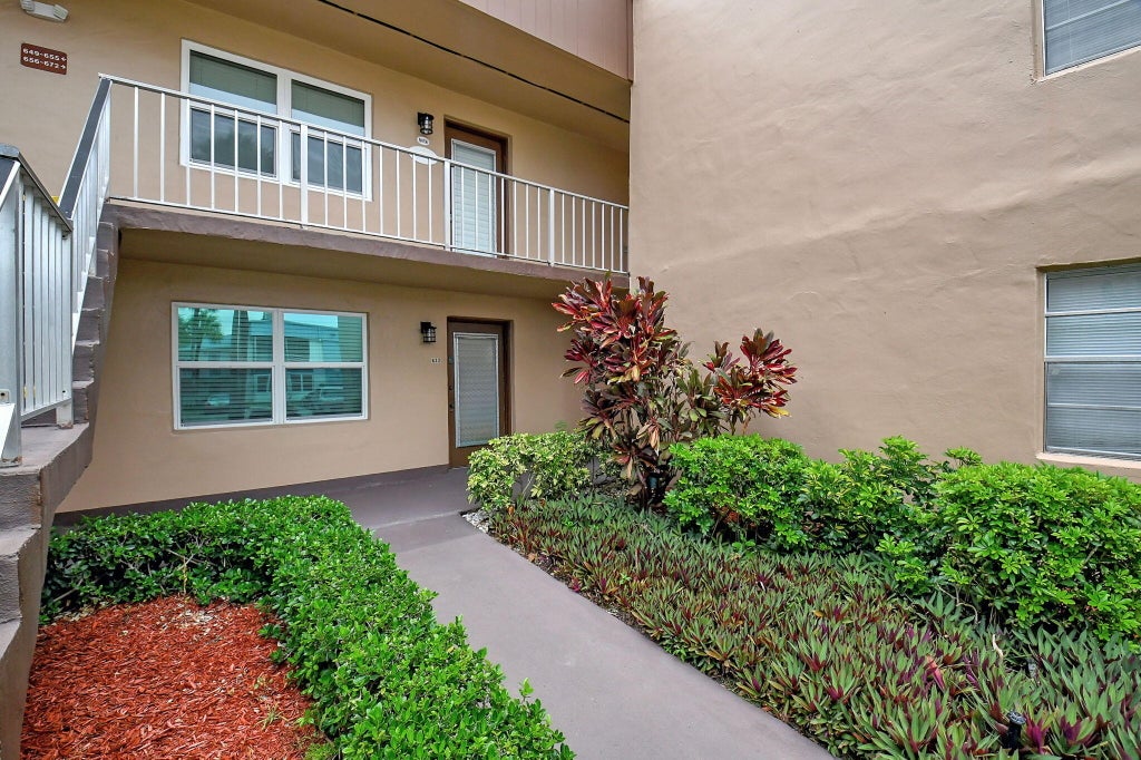 Photo of 632 Burgundy N #N, Delray Beach, FL 33484 (MLS # R11037647)