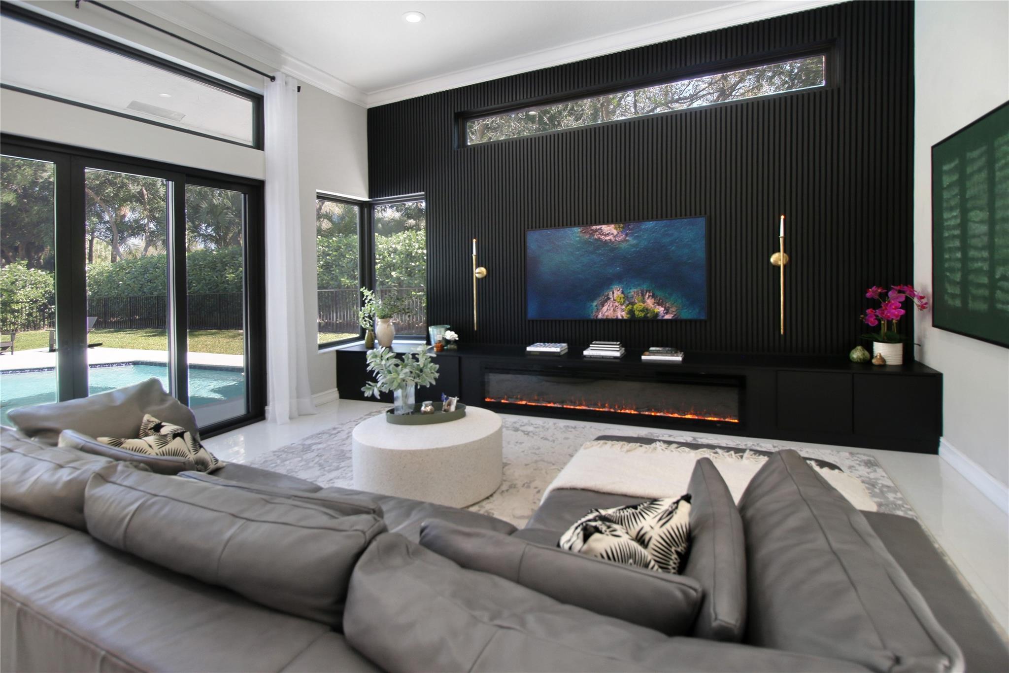 MEADOW RUN - Residential