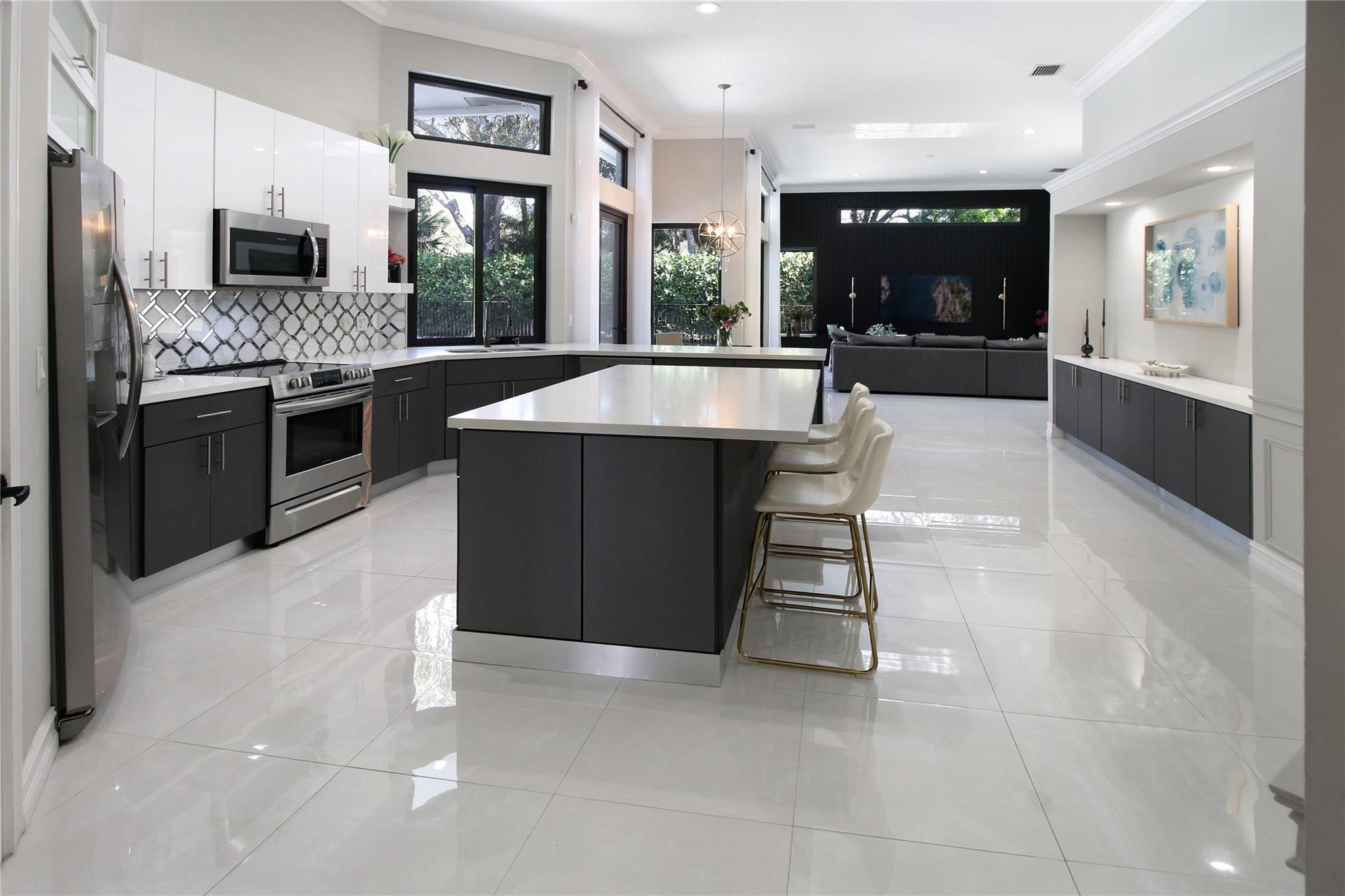 MEADOW RUN - Residential