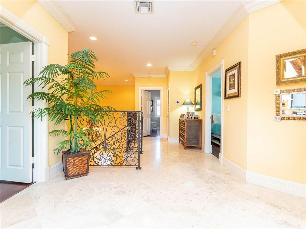 Riviera 6-17 B - Residential