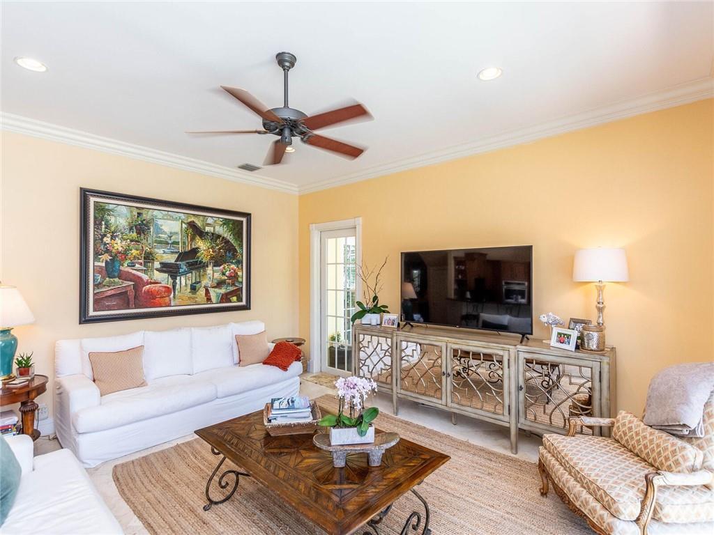 Riviera 6-17 B - Residential