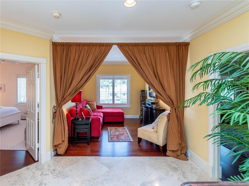 Riviera 6-17 B - Residential