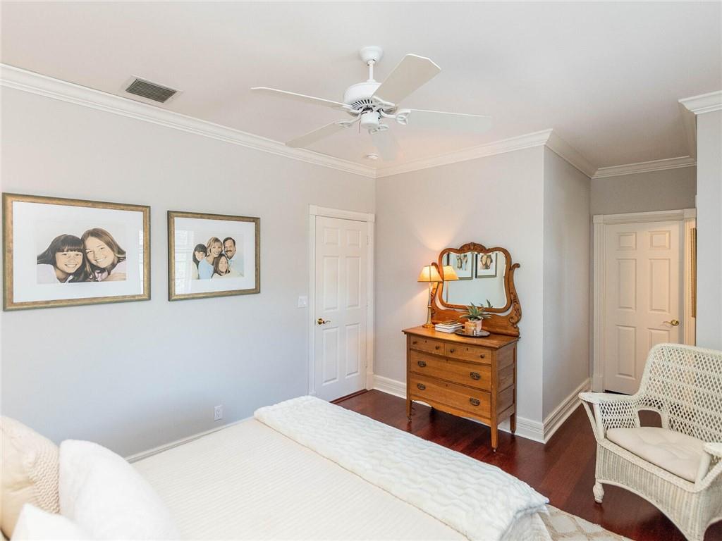 Riviera 6-17 B - Residential