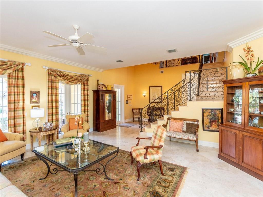 Riviera 6-17 B - Residential