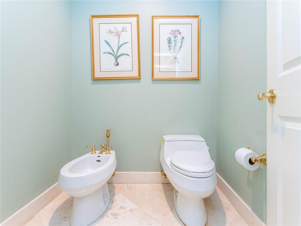 Riviera 6-17 B - Residential