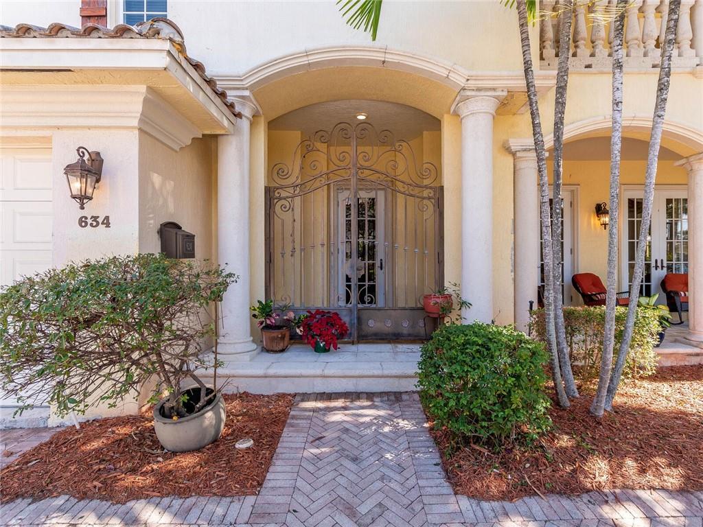 Riviera 6-17 B - Residential