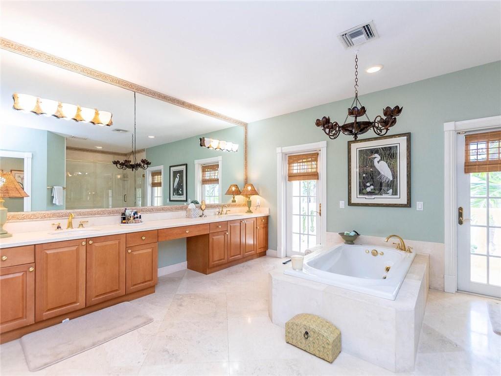 Riviera 6-17 B - Residential