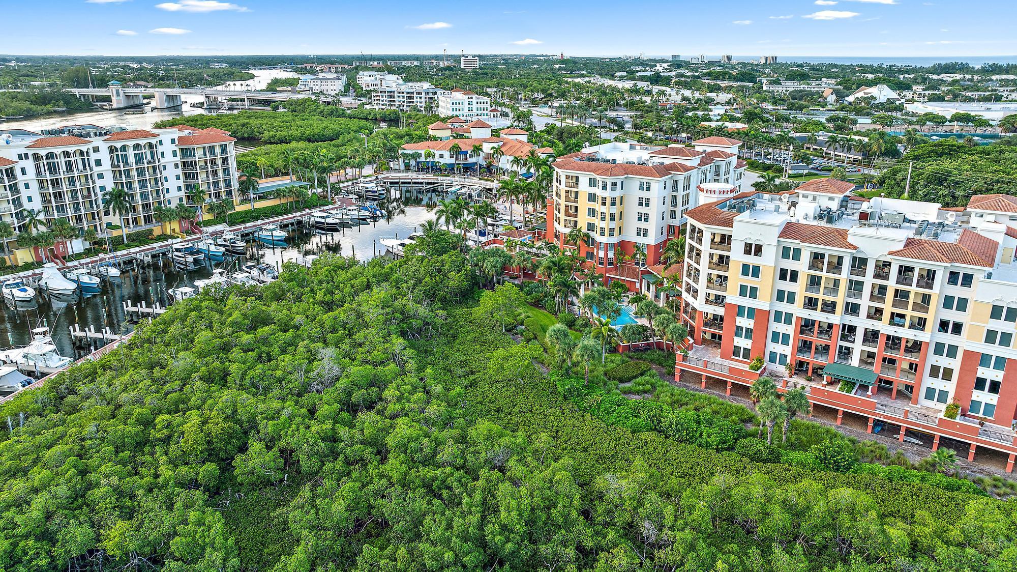 JUPITER YACHT CLUB - Residential