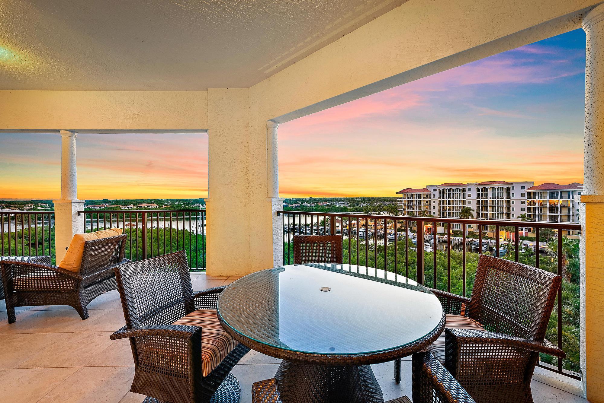 JUPITER YACHT CLUB - Residential