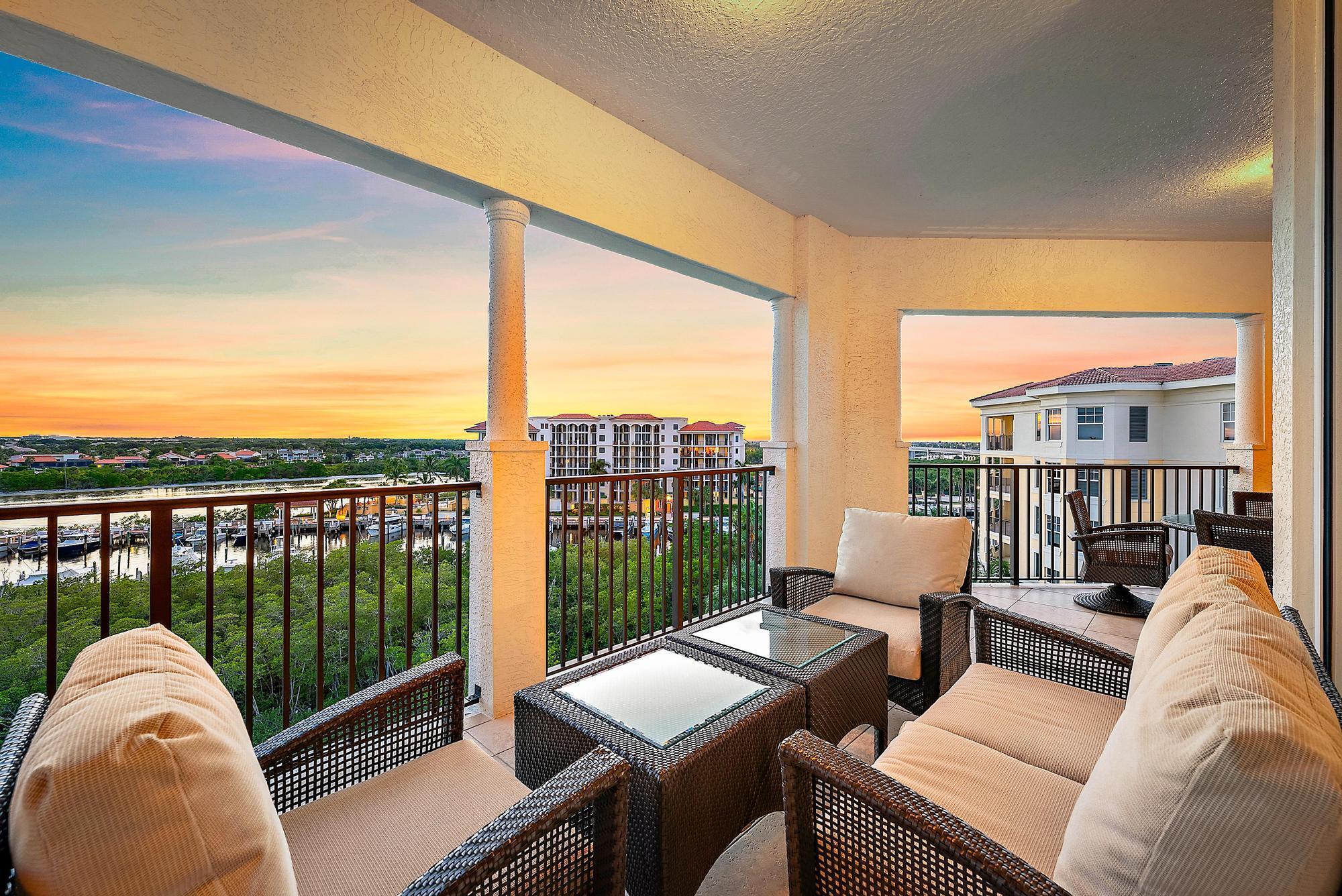 JUPITER YACHT CLUB - Residential