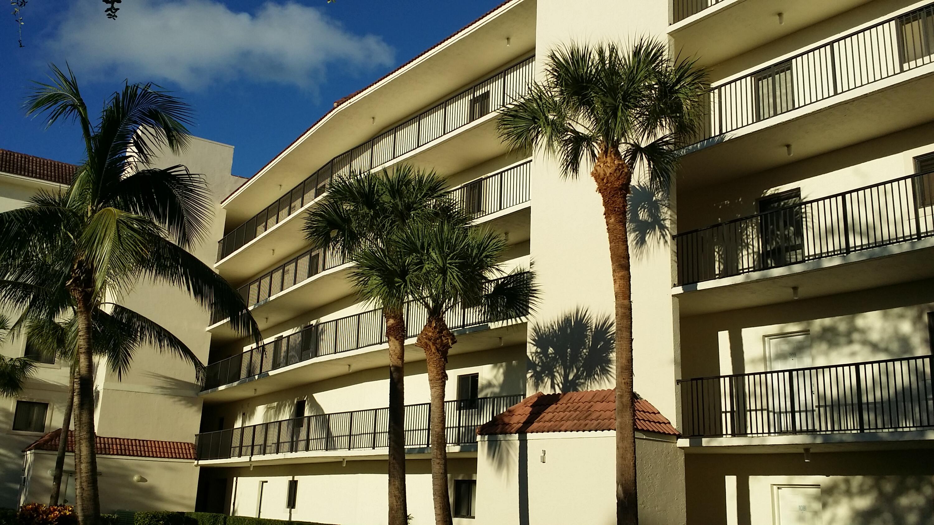 ST TROPEZ CONDO - Residential