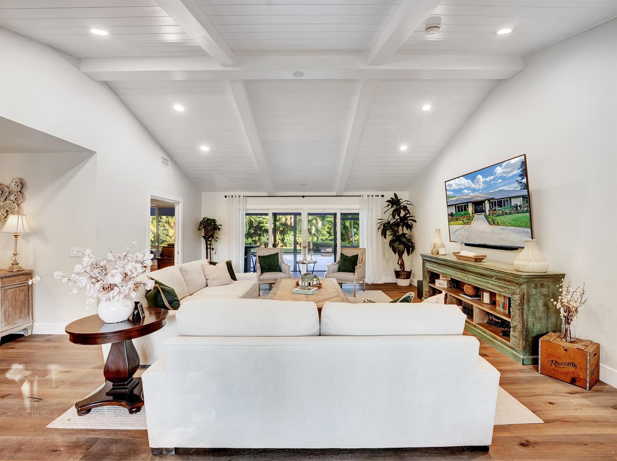 IMPERIAL WOODS - Residential