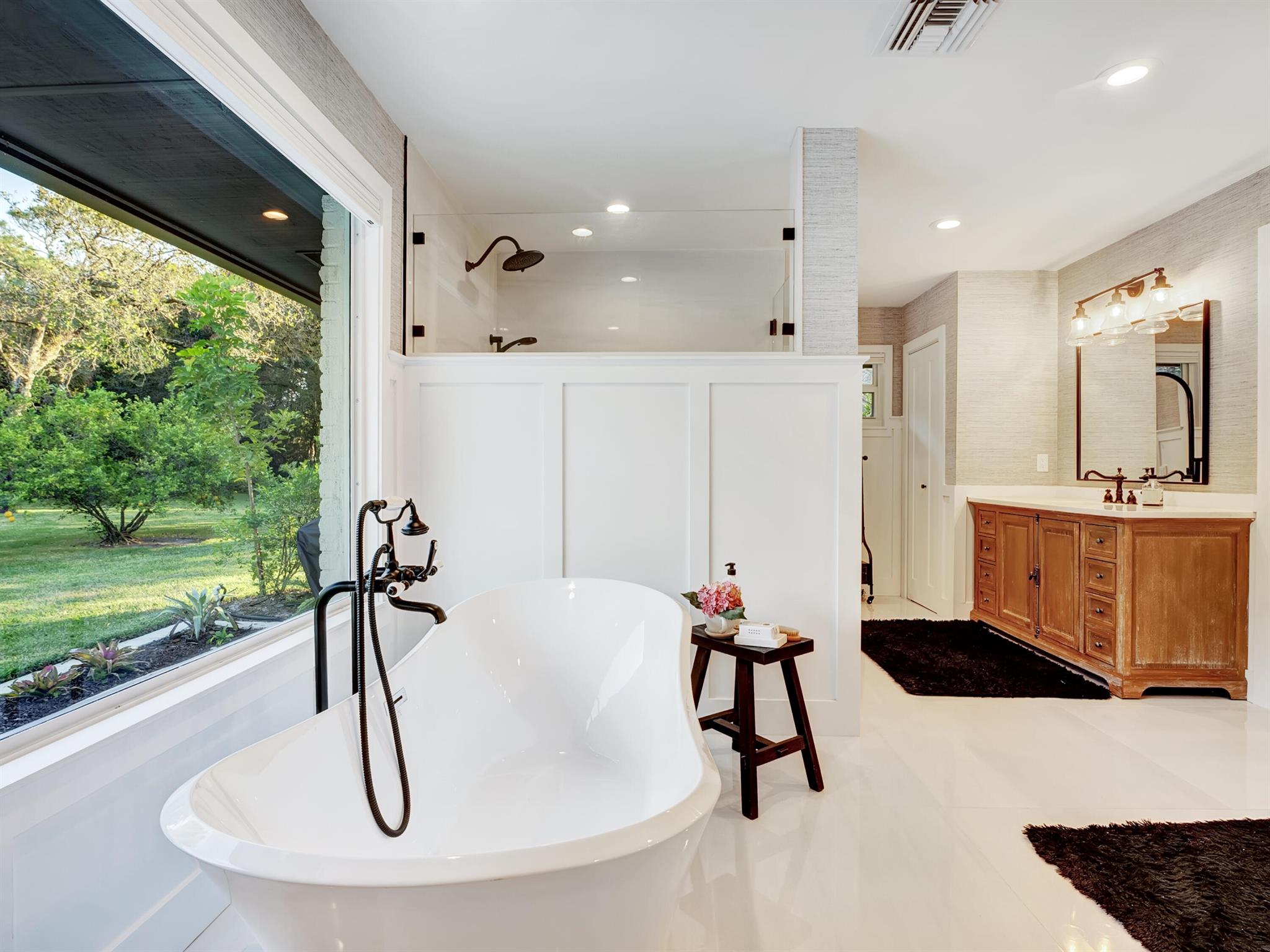 IMPERIAL WOODS - Residential