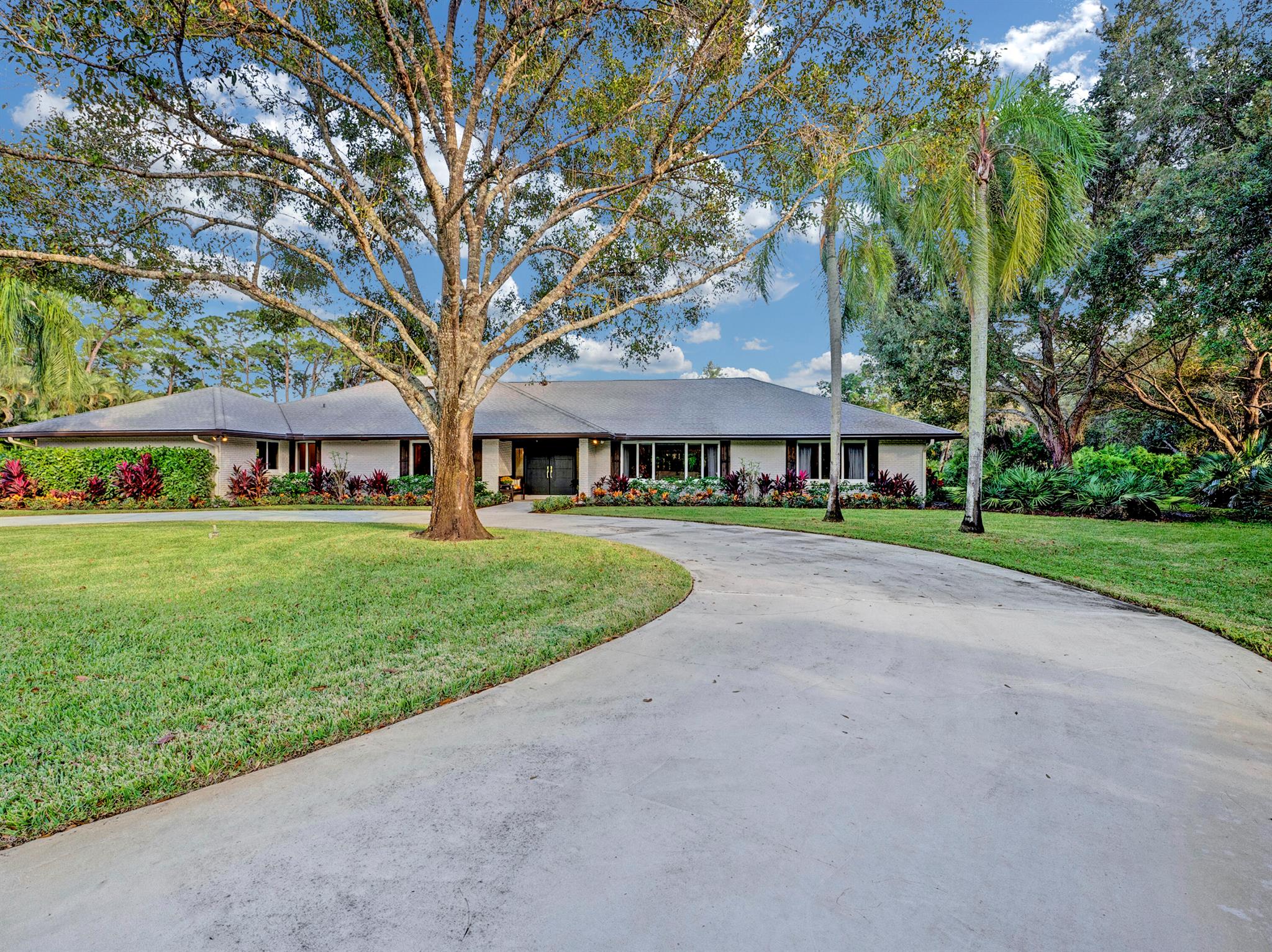 IMPERIAL WOODS - Residential