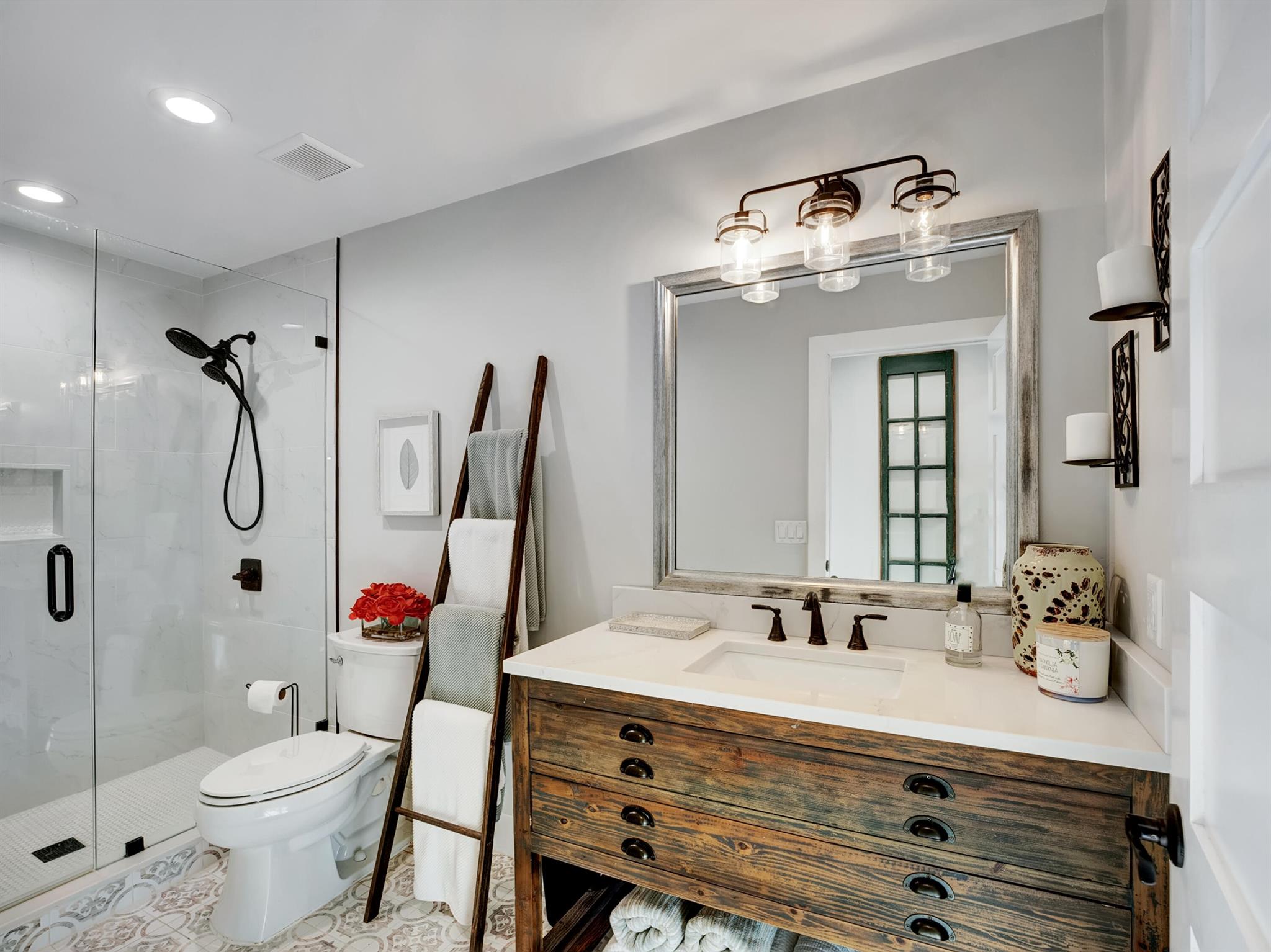 IMPERIAL WOODS - Residential