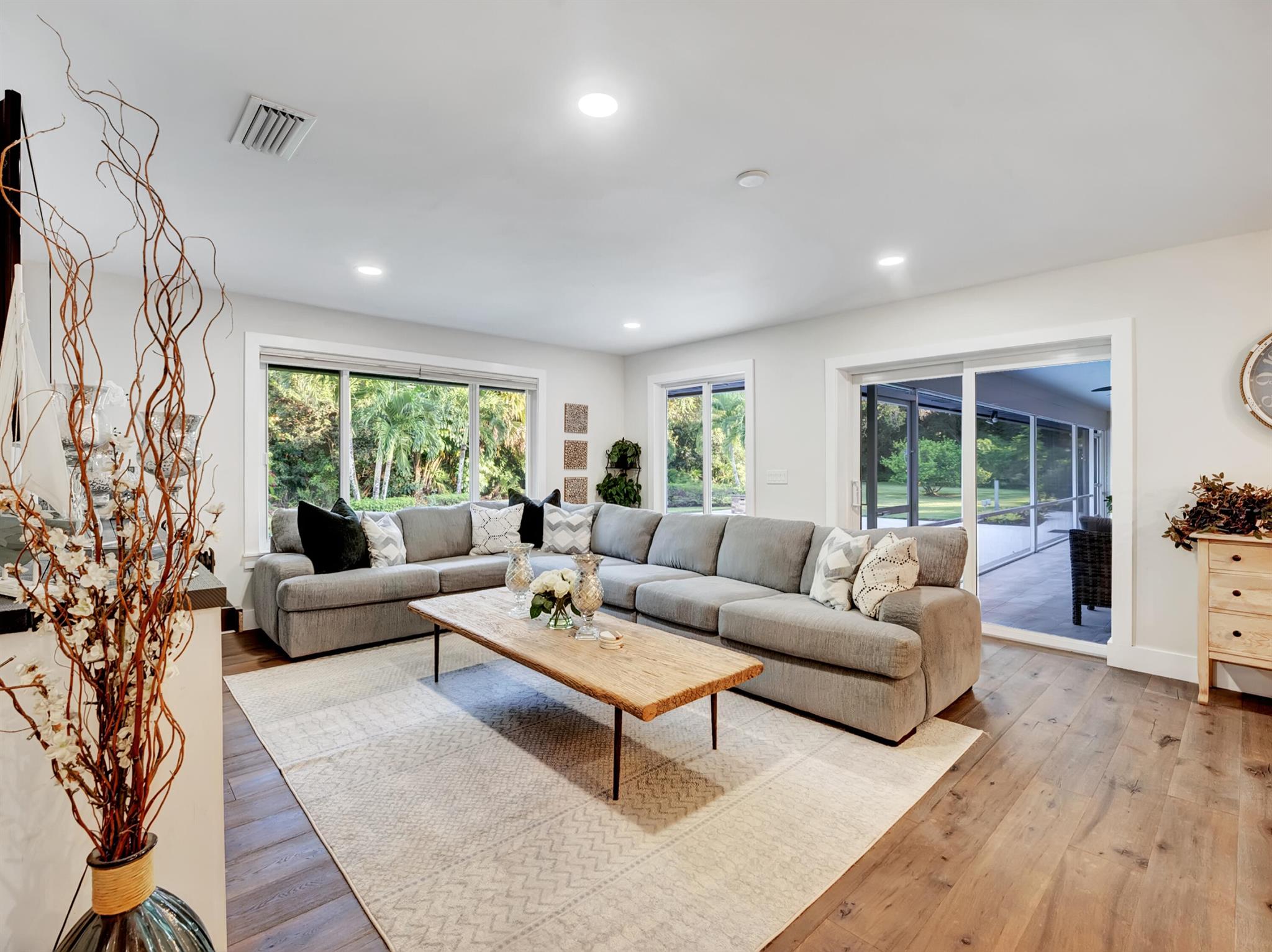 IMPERIAL WOODS - Residential