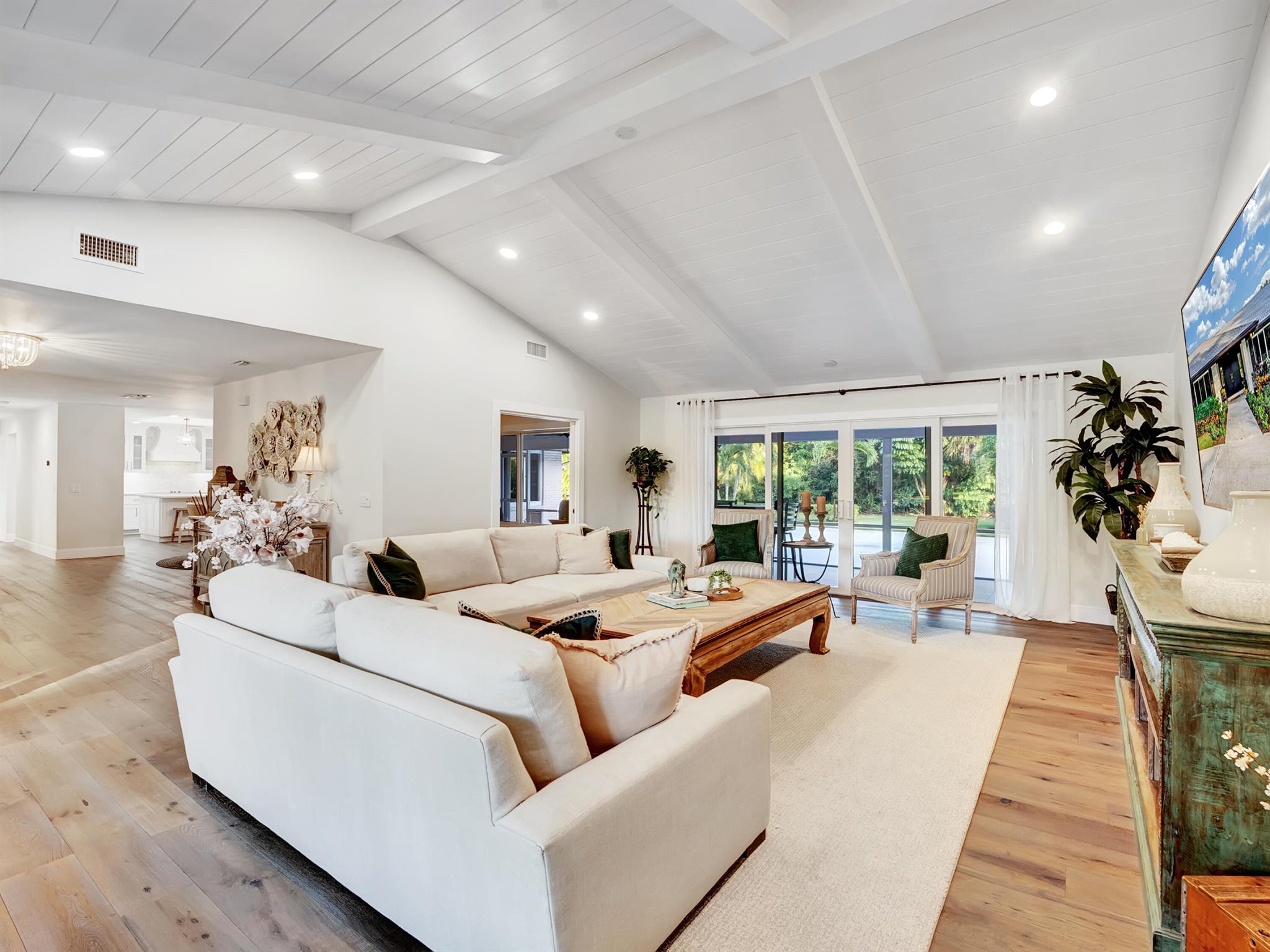 IMPERIAL WOODS - Residential