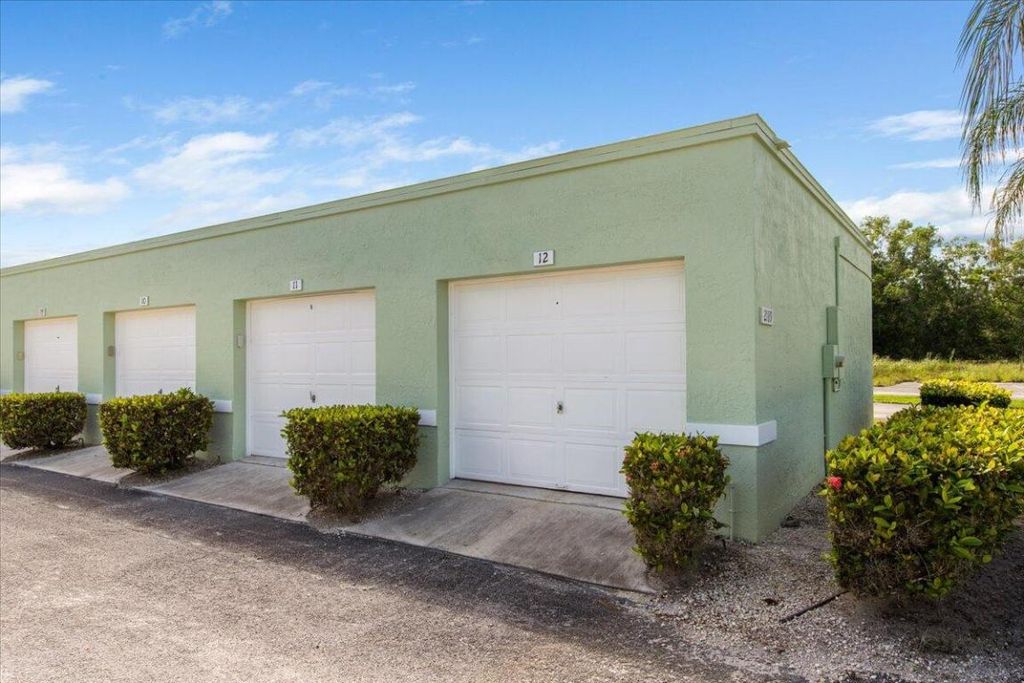 Photo of 12 Wild Meadow, Port Saint Lucie, FL 34952 (MLS # R11028186)
