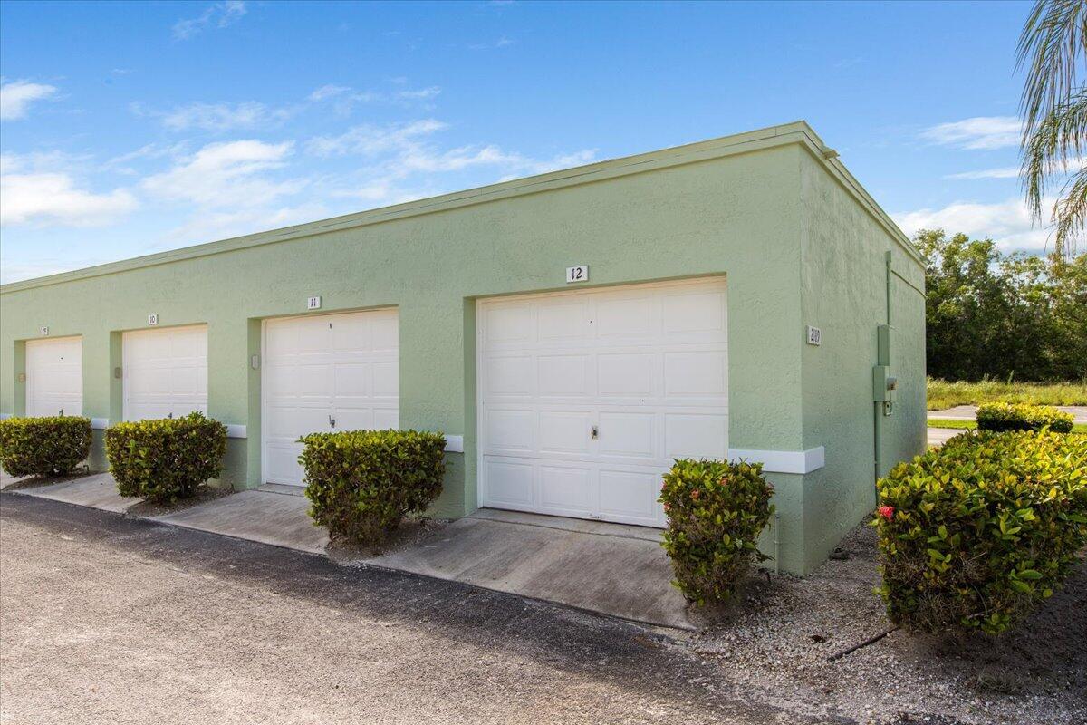 GARAGE/STORAGE UNIT