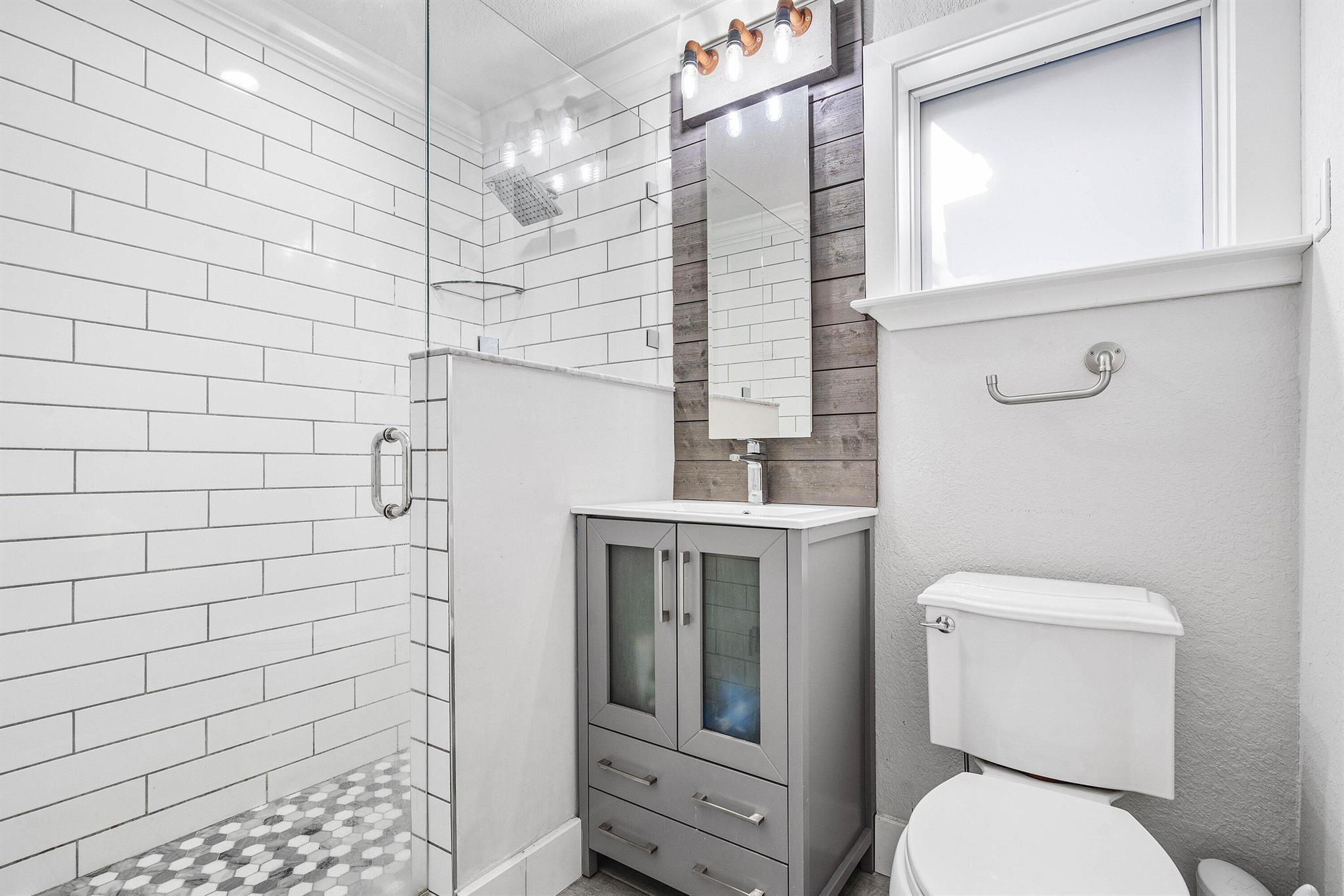 LAUREL HILLS 5TH ADD - Residential