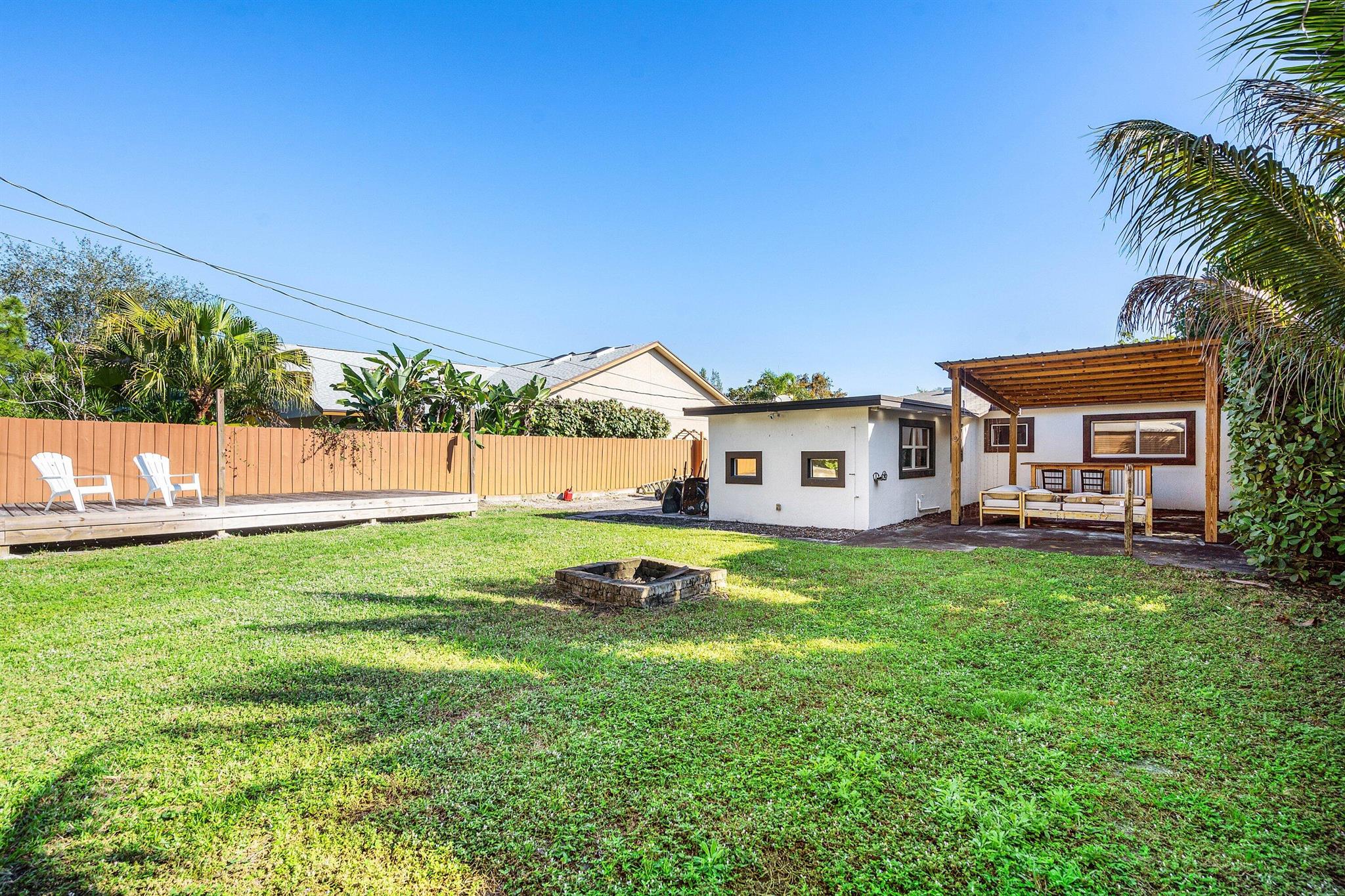 LAUREL HILLS 5TH ADD - Residential