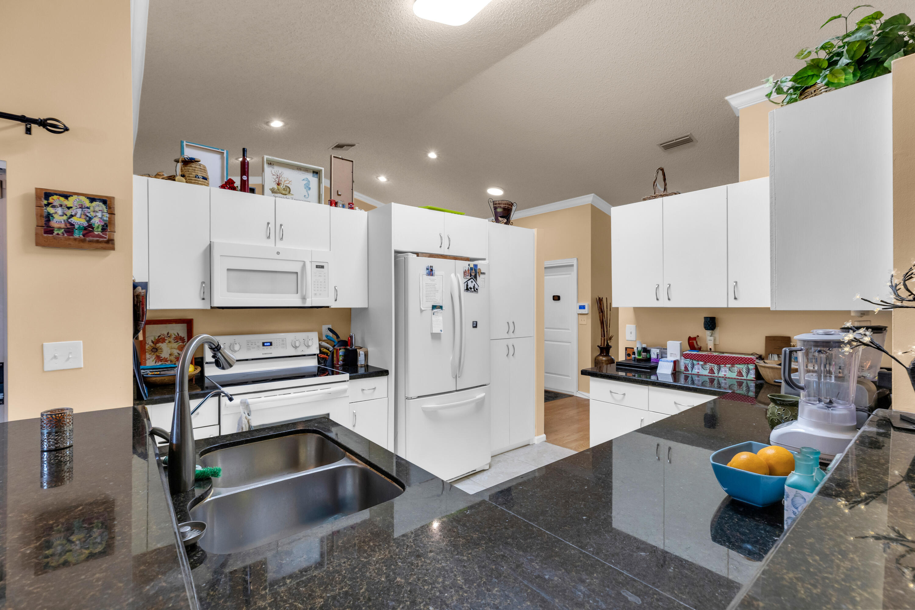 9066 Parragon Way Way