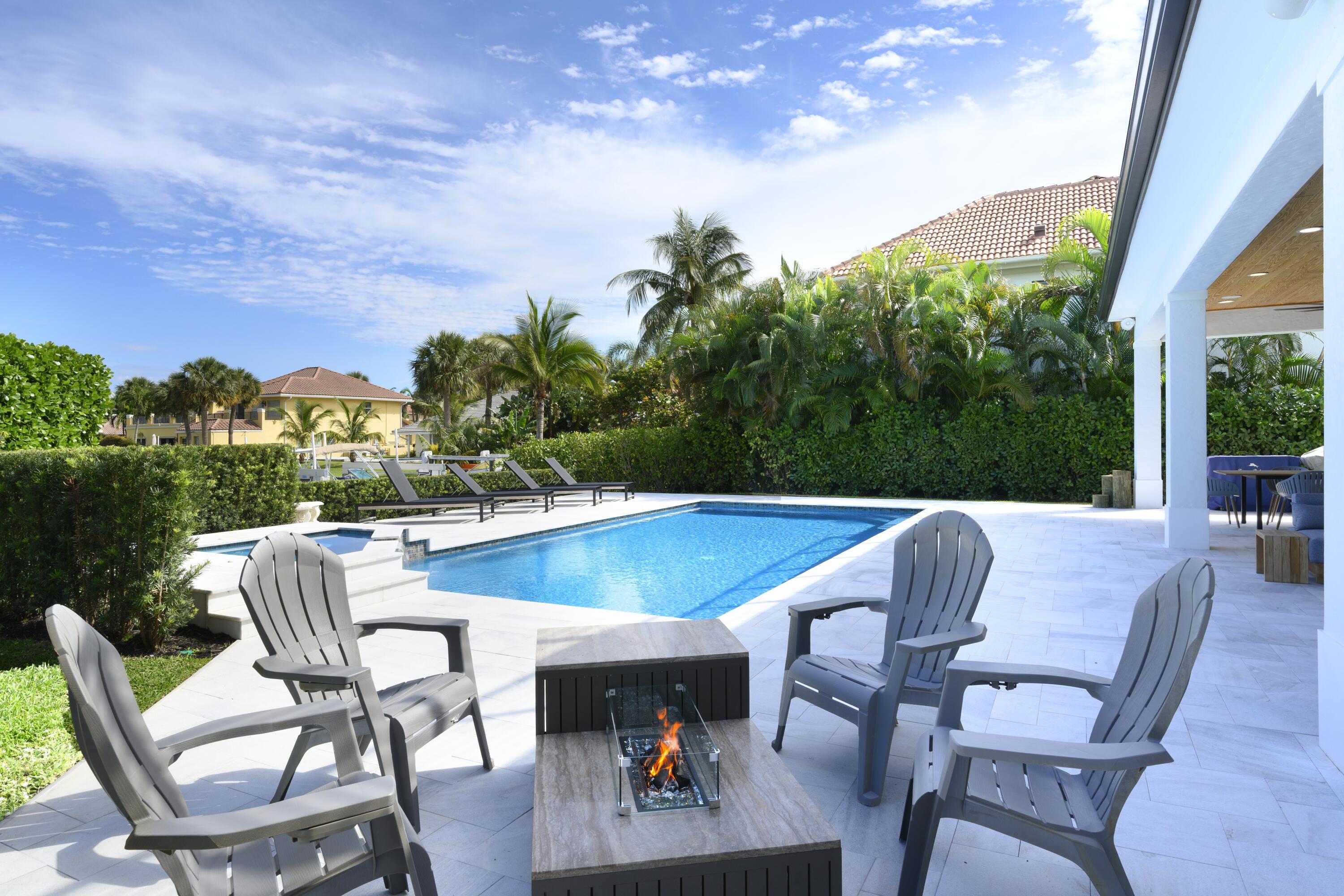 PALM BEACH LAKE WORTH ESTATES 2 - Residential