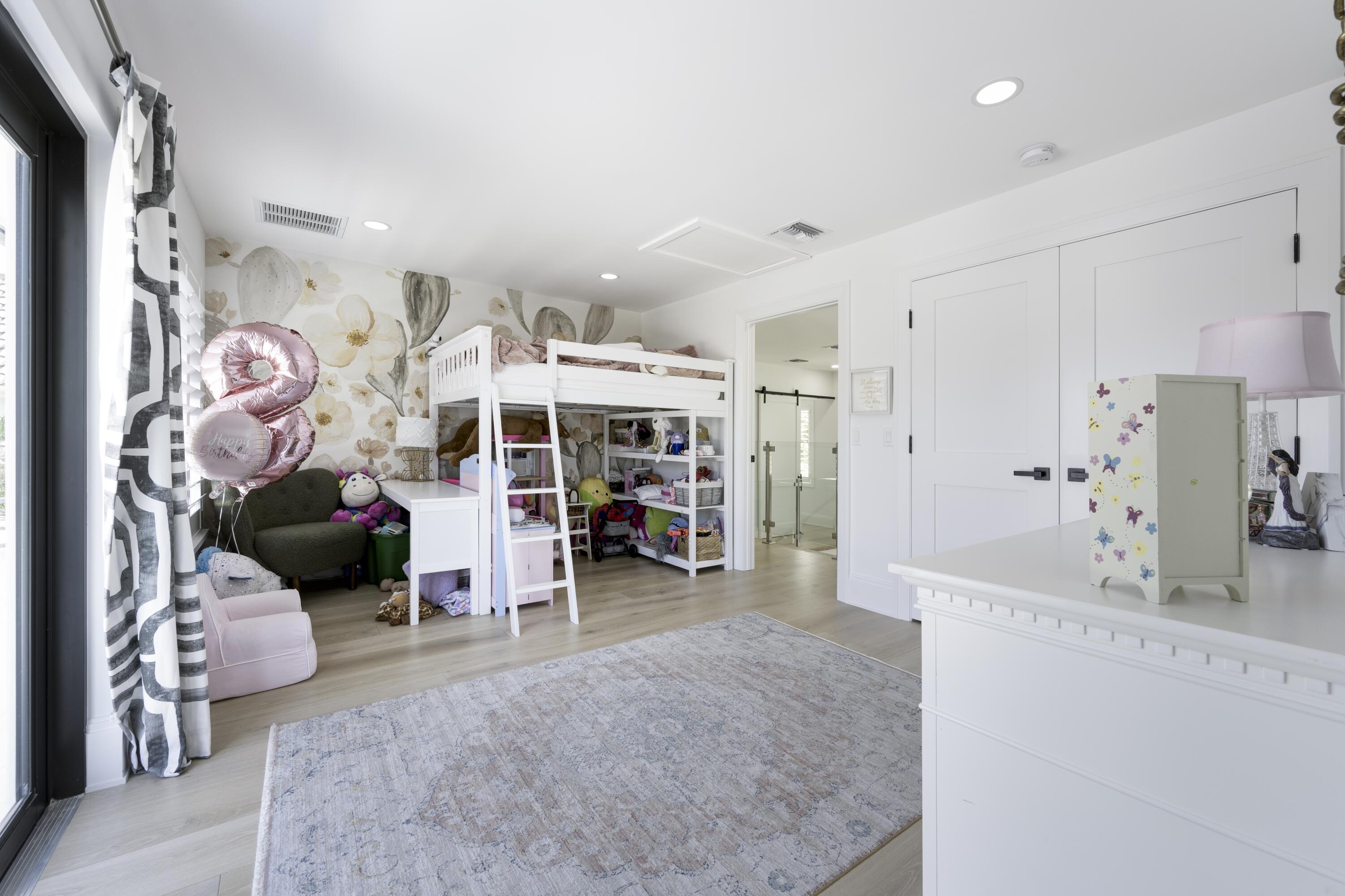 PALM BEACH LAKE WORTH ESTATES 2 - Residential