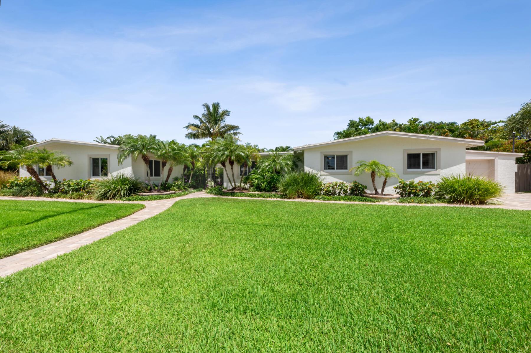 View photos, virtual tours, details... 136 Lucina Drive