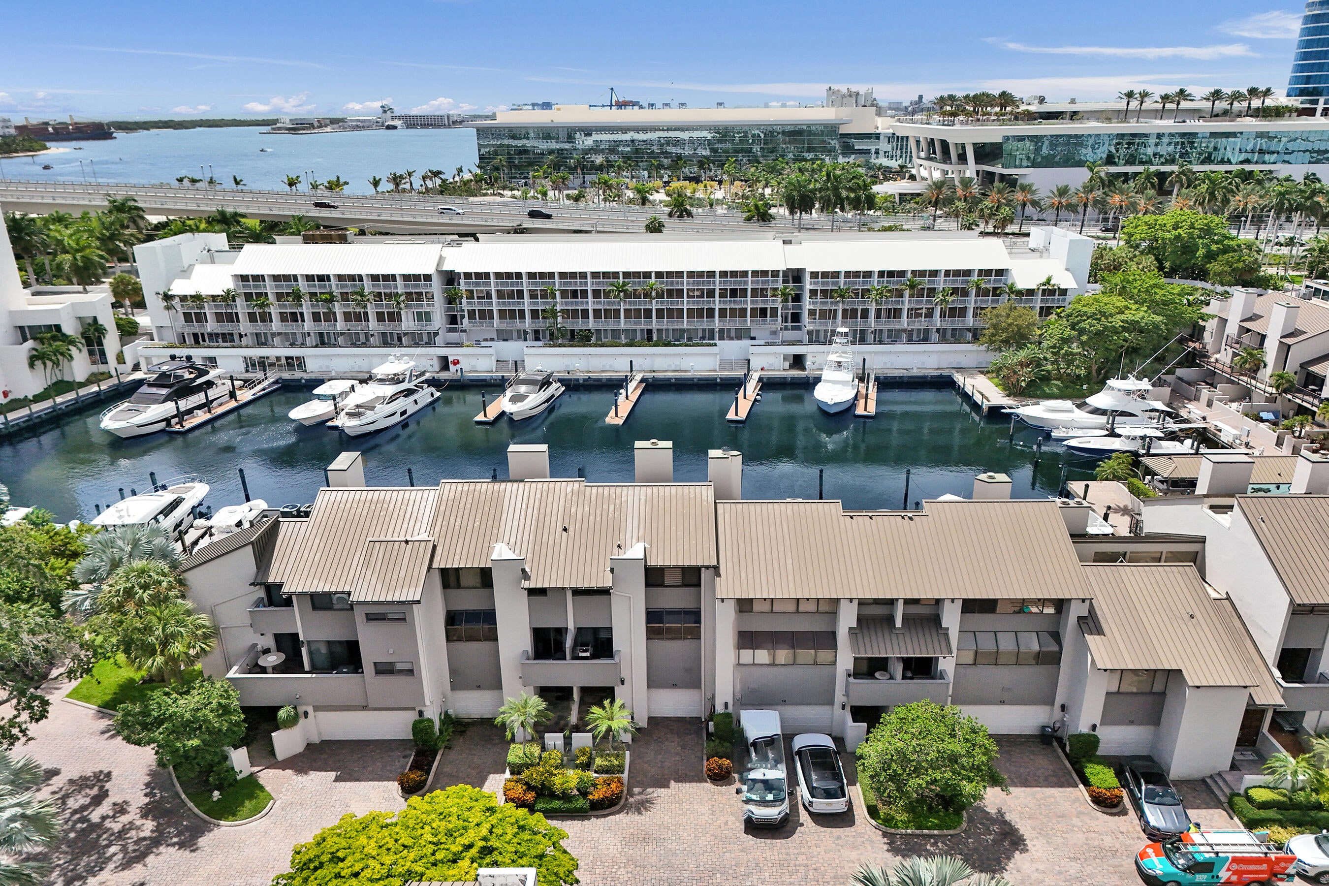 15 Port Side Drive 15